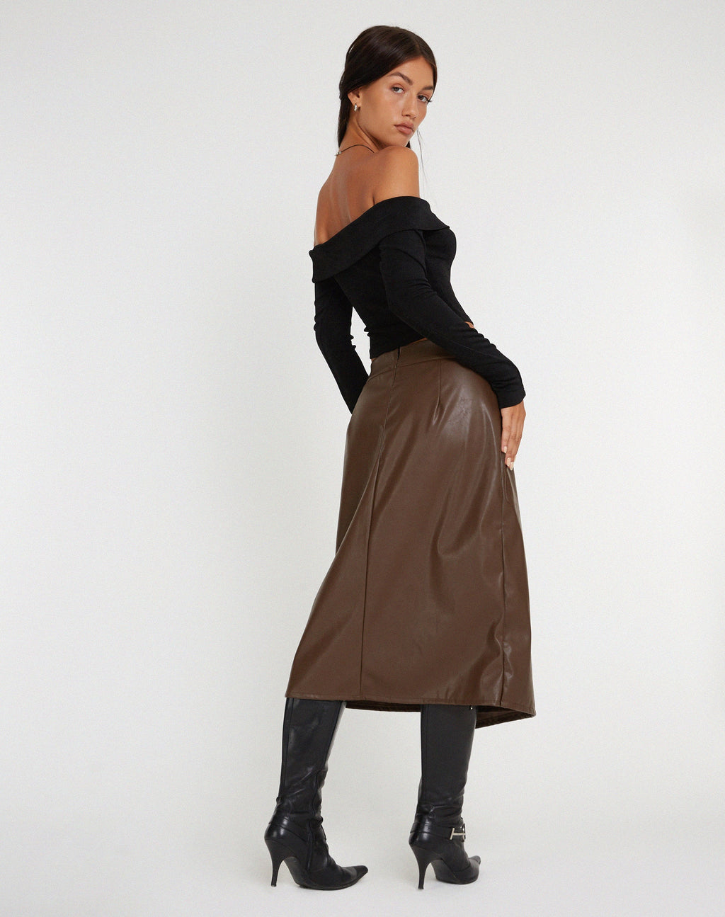 Utari Midi rok in PU Bruin
