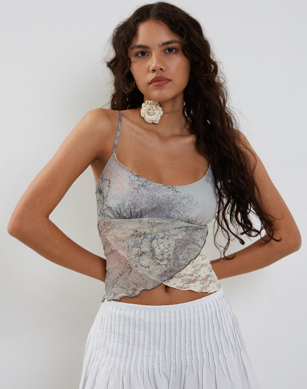 Vienna Cami Top in Pastel Bloemig Kant