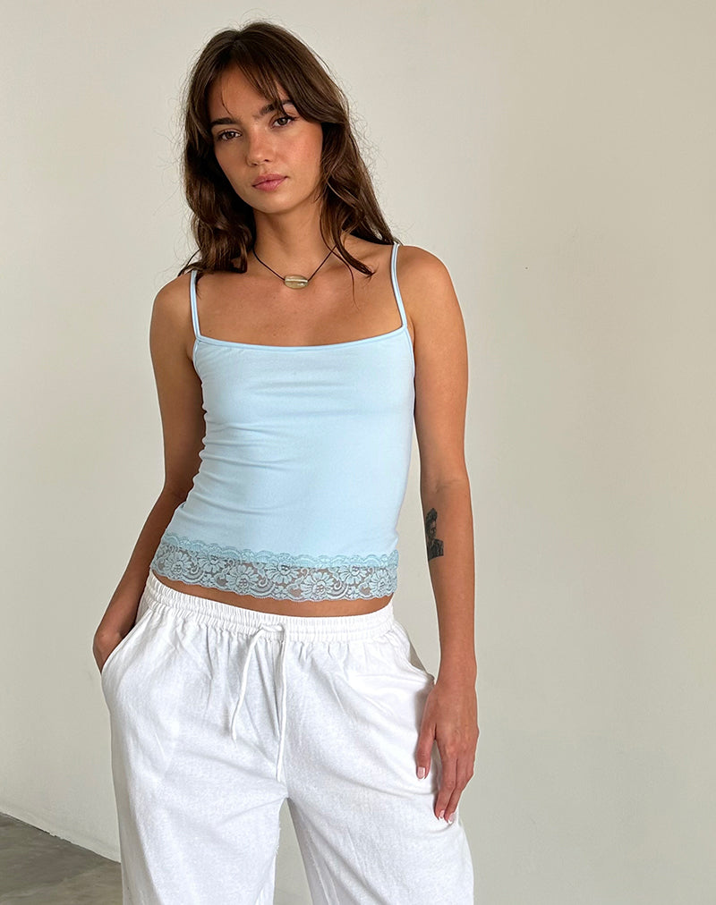 Afbeelding van Vikha Vest Top in Zacht Slinky Blauw