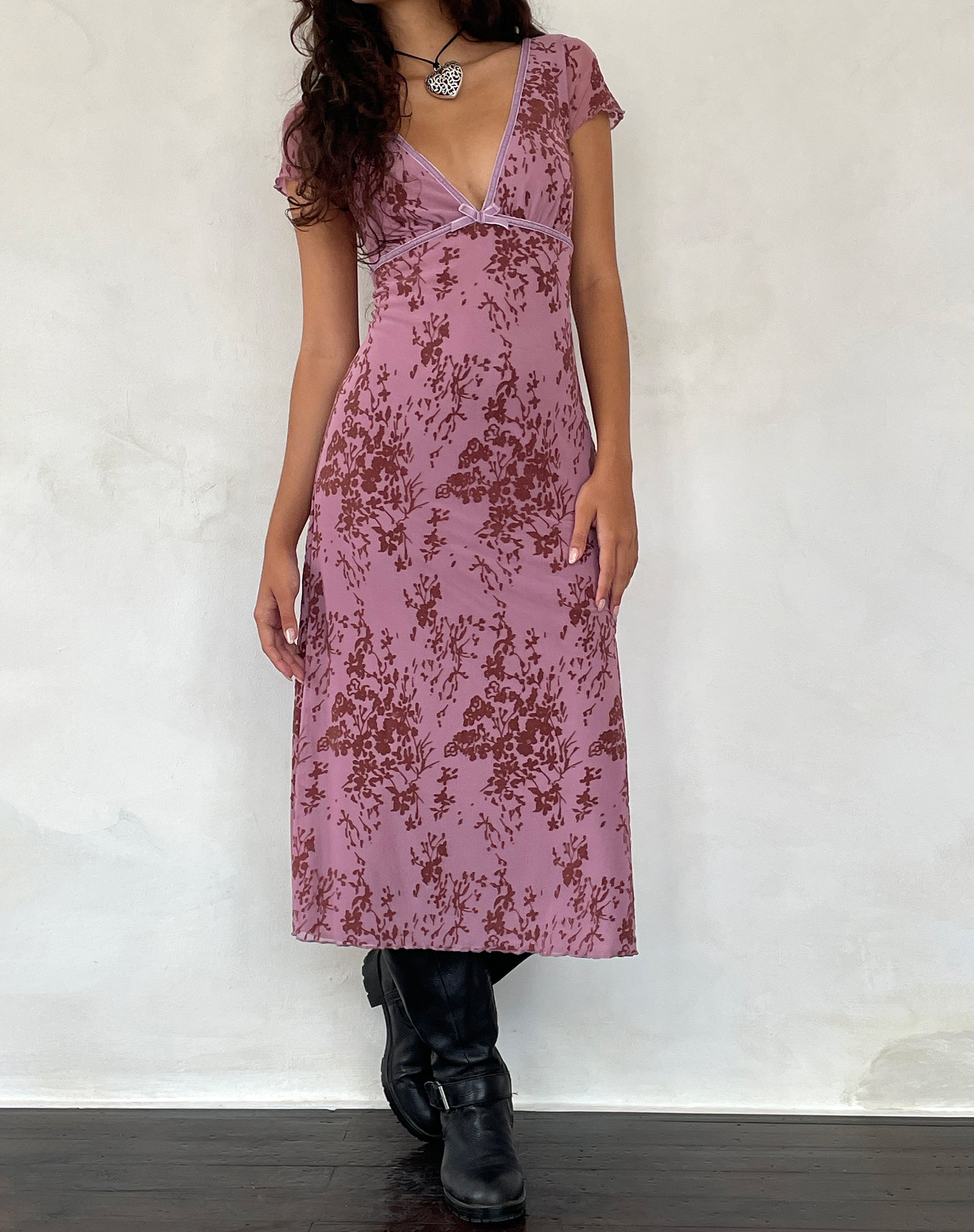 Afbeelding van Vilinia Midi Dress in Abstract Botanic Mauve