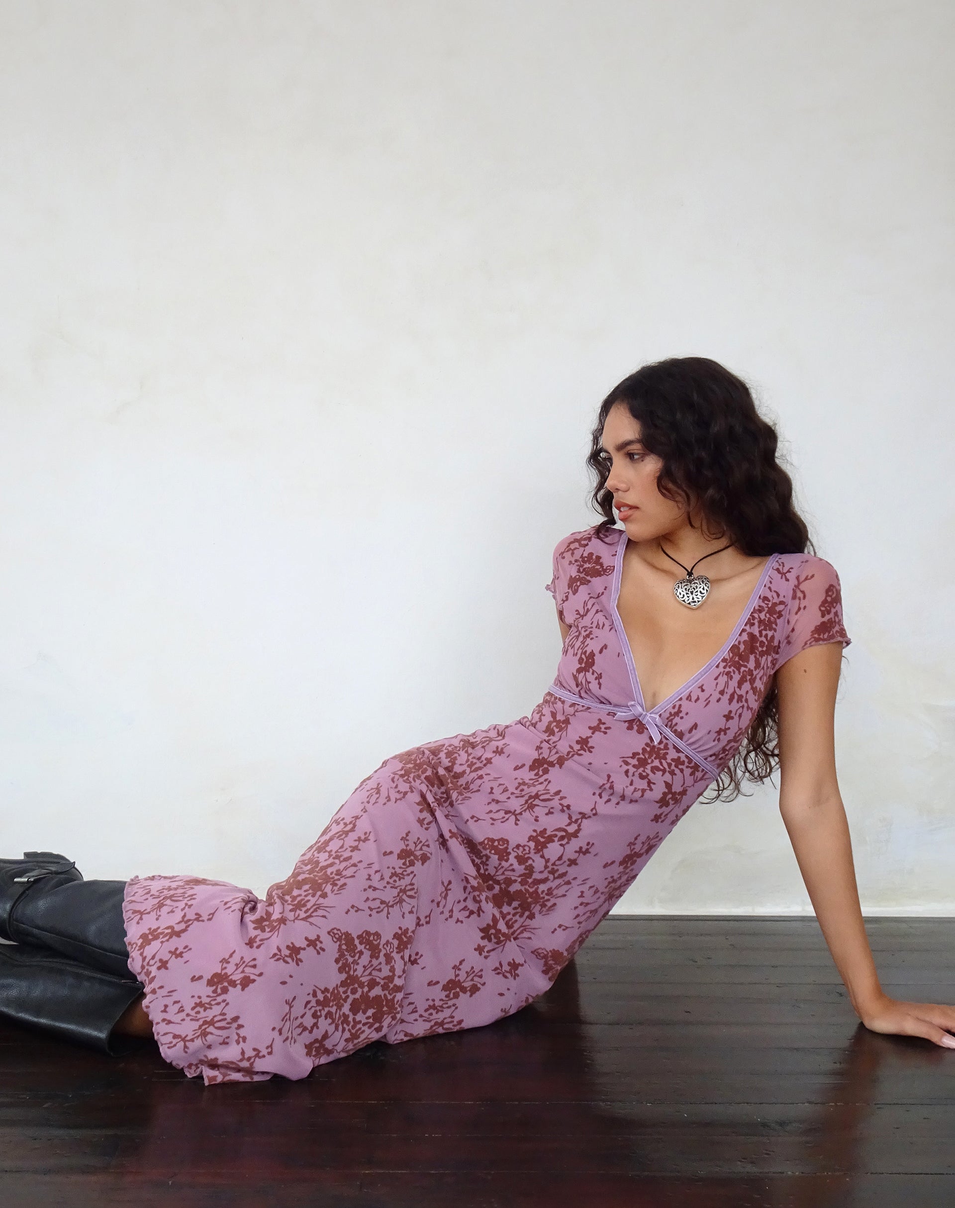 Afbeelding van Vilinia Midi Dress in Abstract Botanic Mauve