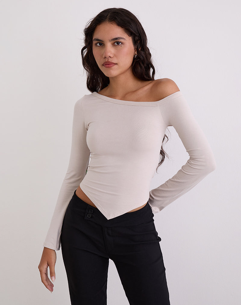 Wakana Asymmetrische Lange Mouw Top in Cannoli Cream