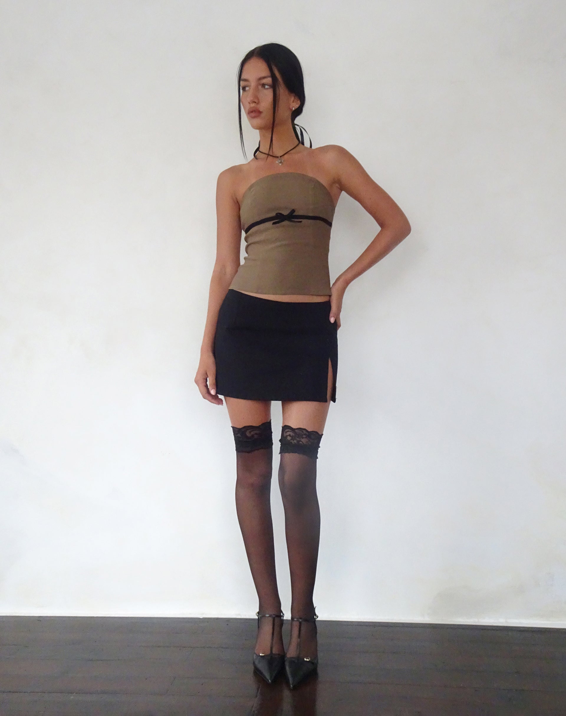 Afbeelding van Woyla Bandeau Top in Coco met zwarte strik