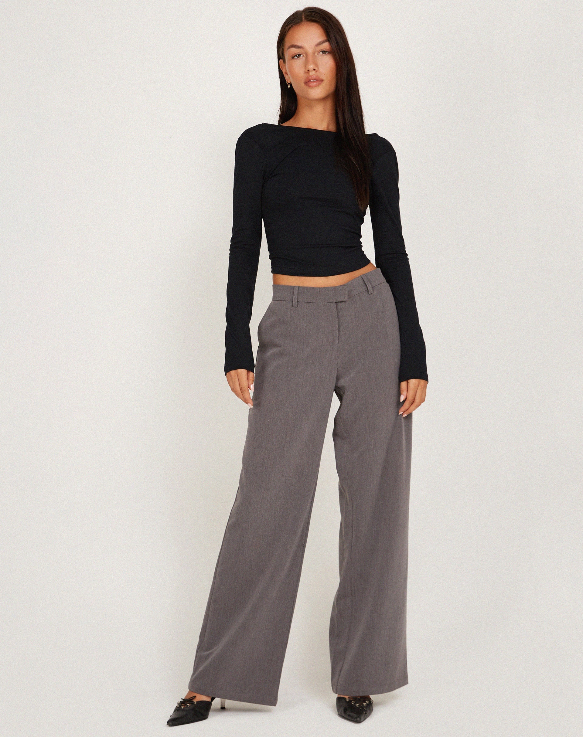 Afbeelding van Xiabon Crop Top met lange mouwen in zwart