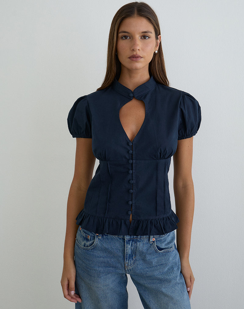 Yamila blouse met pofmouwen en sleutelgat in donkerblauw