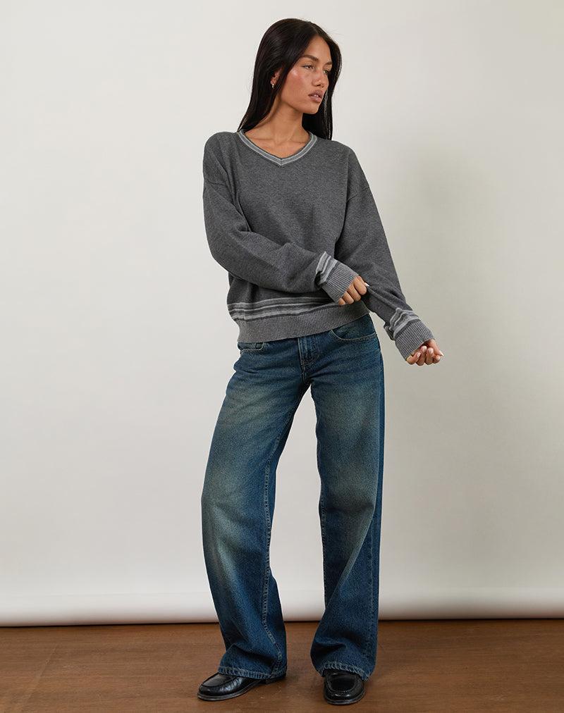 Afbeelding van Yarnia Slouchy V Hals Trui in Houtskool