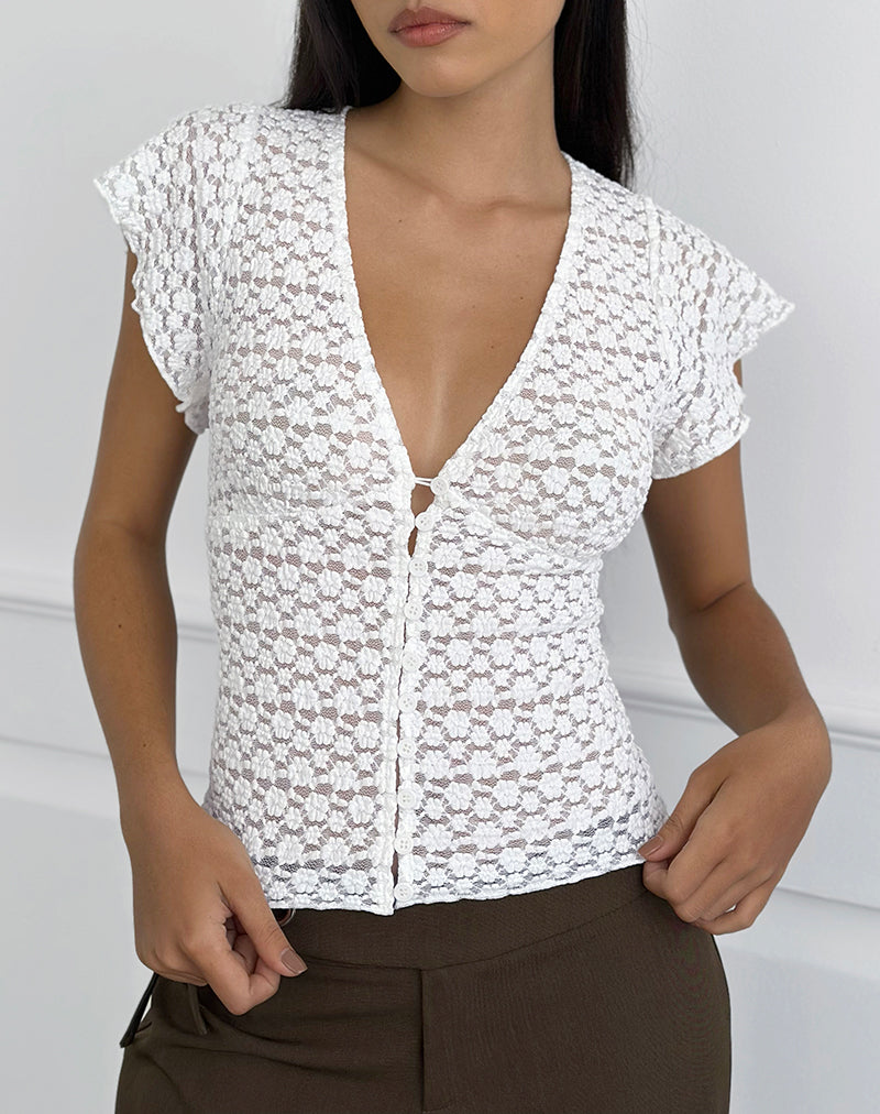 Afbeelding van Yeslin V-hals blouse met knopen in kant wit