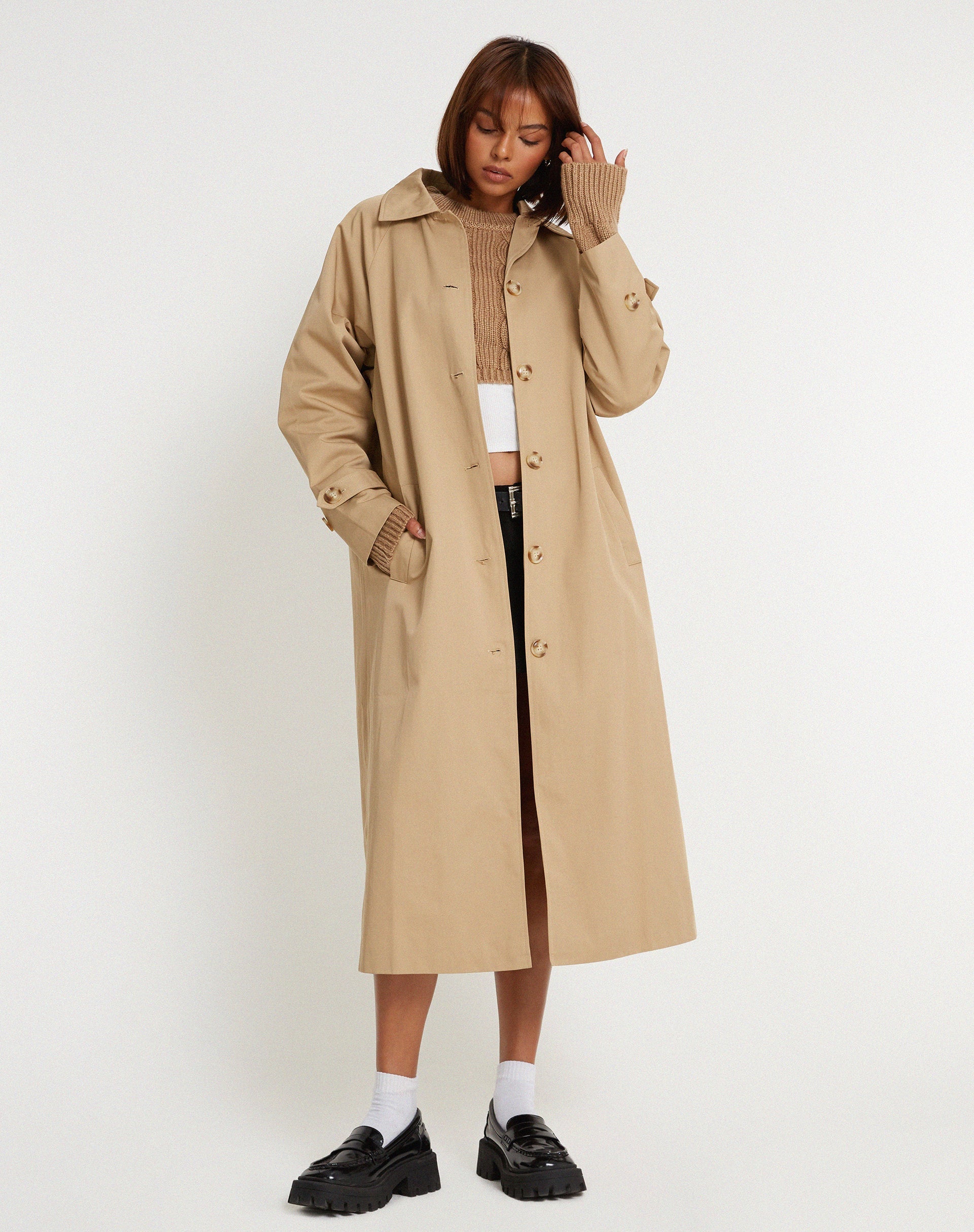 Afbeelding van Assa Trenchcoat in Tan met Stripe voering