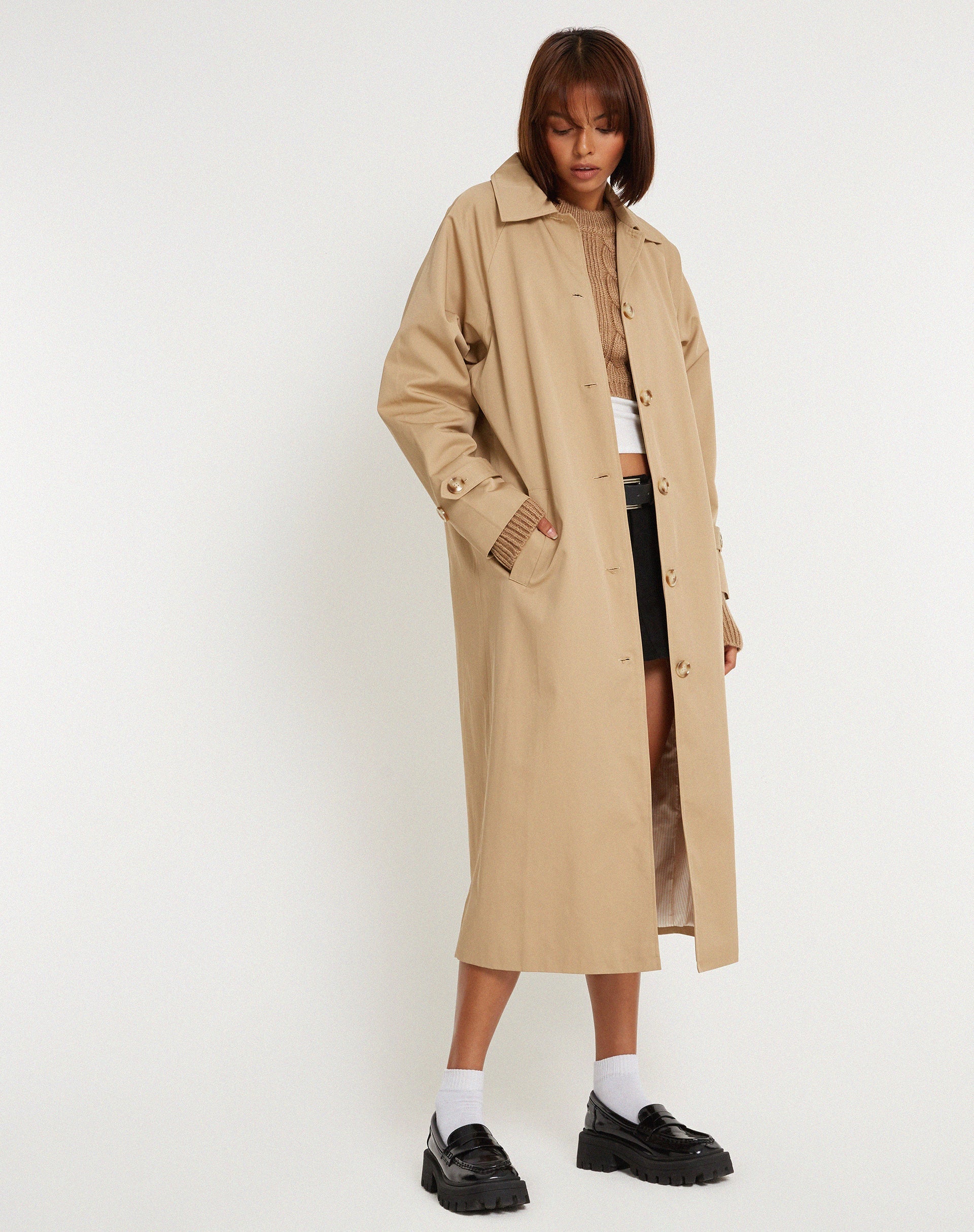 Afbeelding van Assa Trenchcoat in Tan met Stripe voering