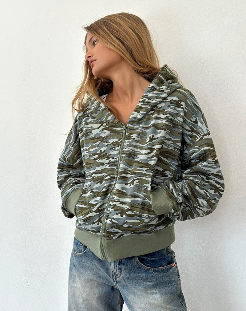 Yukadi Zip Through Hoodie in Camouflage Groen