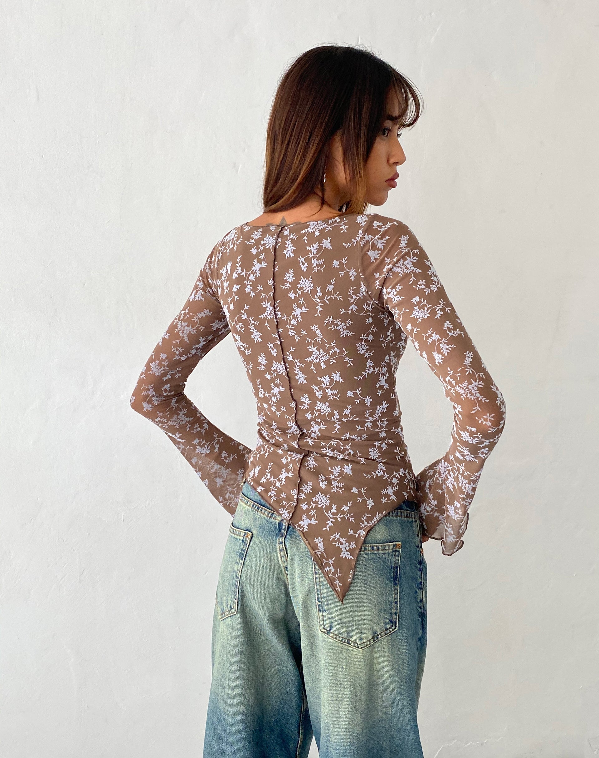 Afbeelding van Zest Mesh Long Sleeve Top in Botanist Flock Dark Taupe