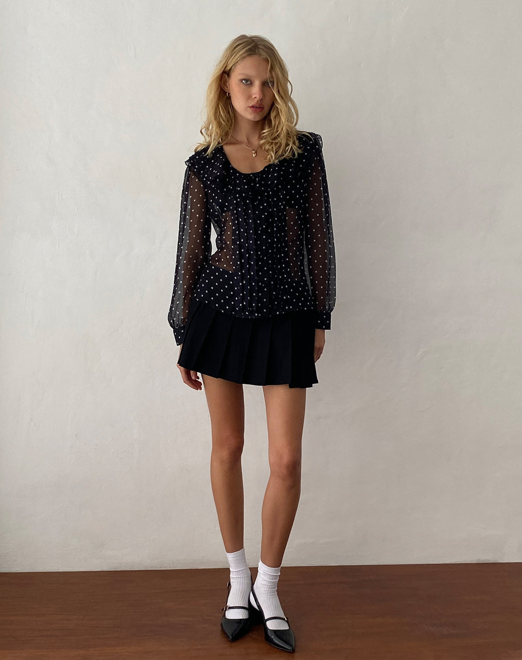 Zinnia Blouse in Polka Zwart Chiffon