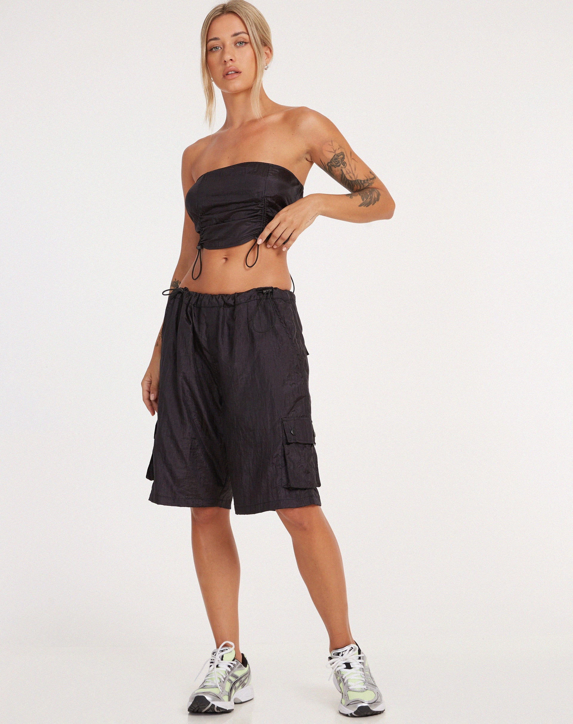 Afbeelding van Isao Bandeau Top in Zwart