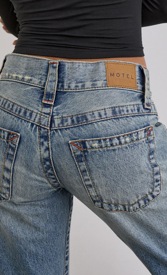 Laag uitgesneden, gedraaide naad