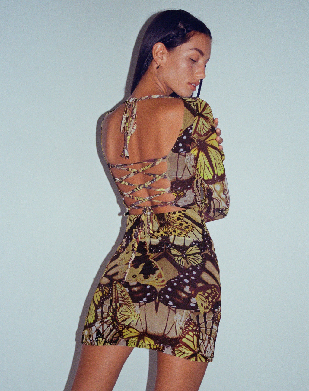 Onata Mini jurk met lange mouwen in Butterfly Gold