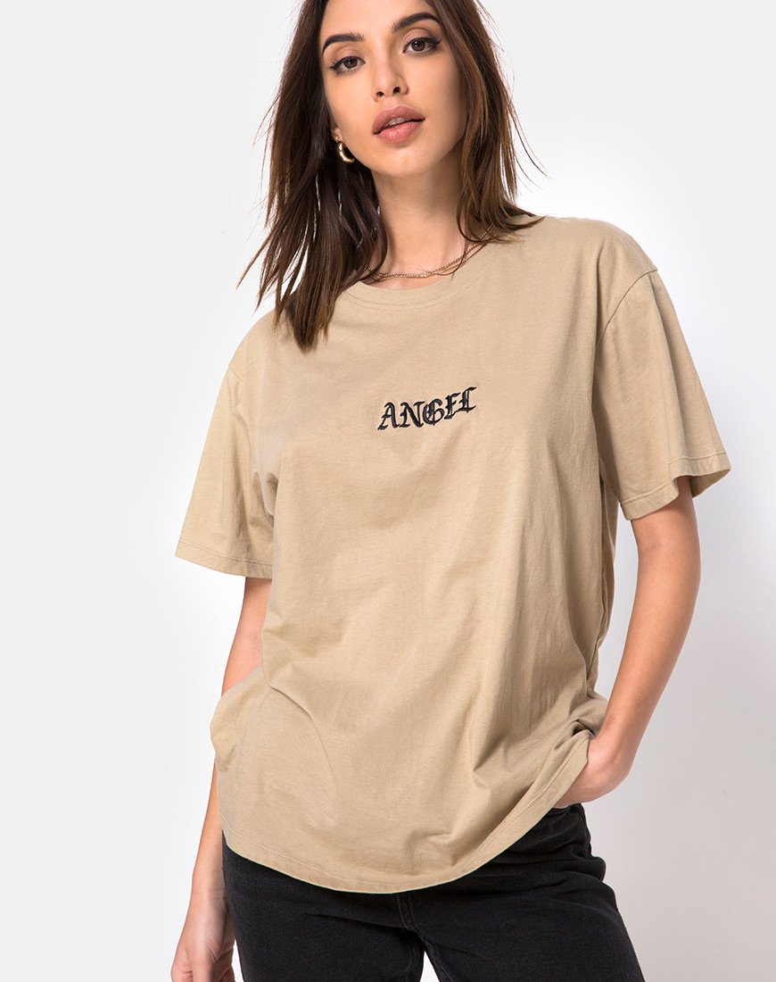 Afbeelding van Oversize Basic T-shirt in Tan met Engelenborduursel