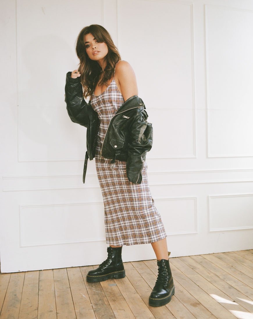 Afbeelding van Julia Maxi Dress in Grunge Check Purple