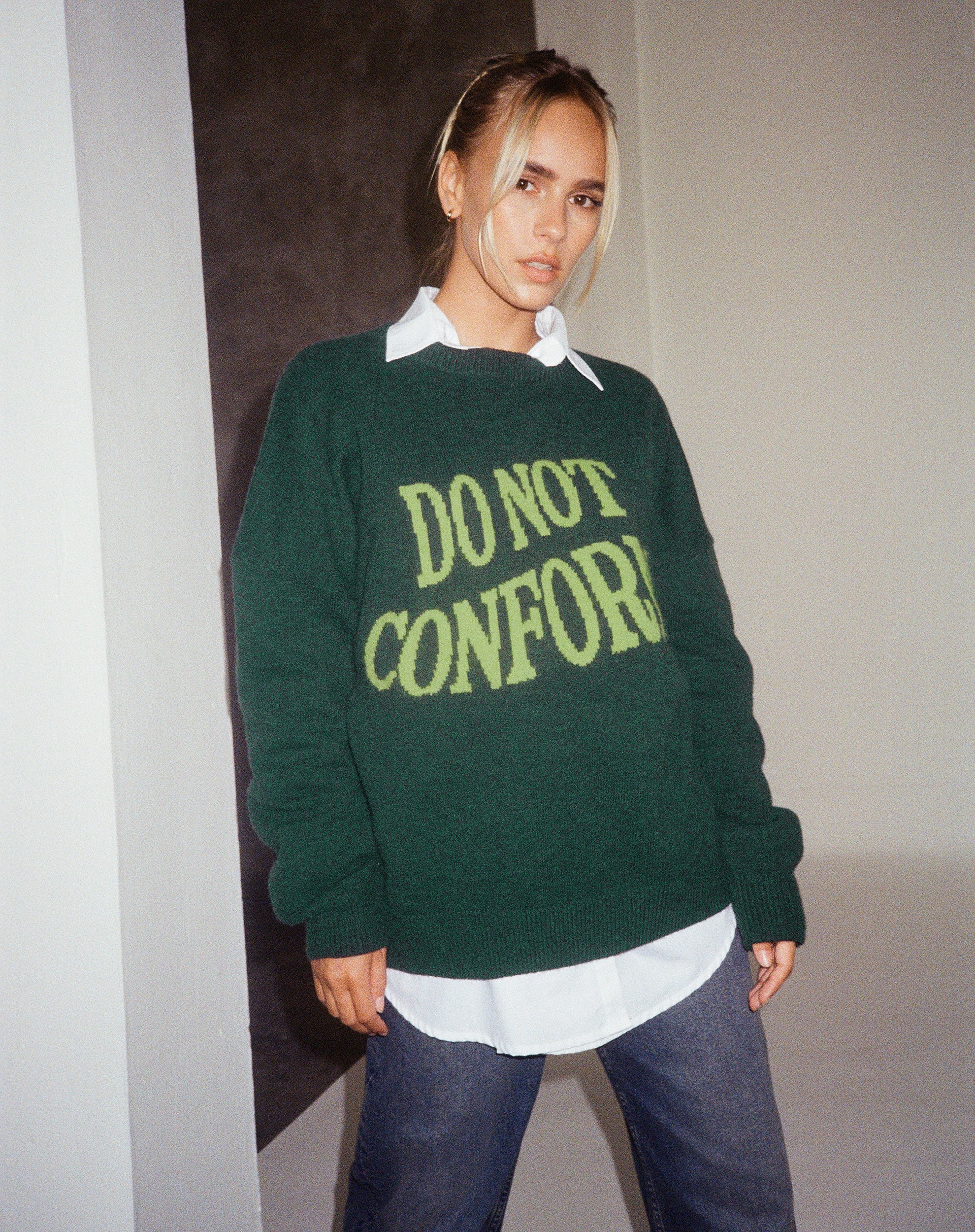Afbeelding van Jamin Trui in Groen 'Do Not Conform