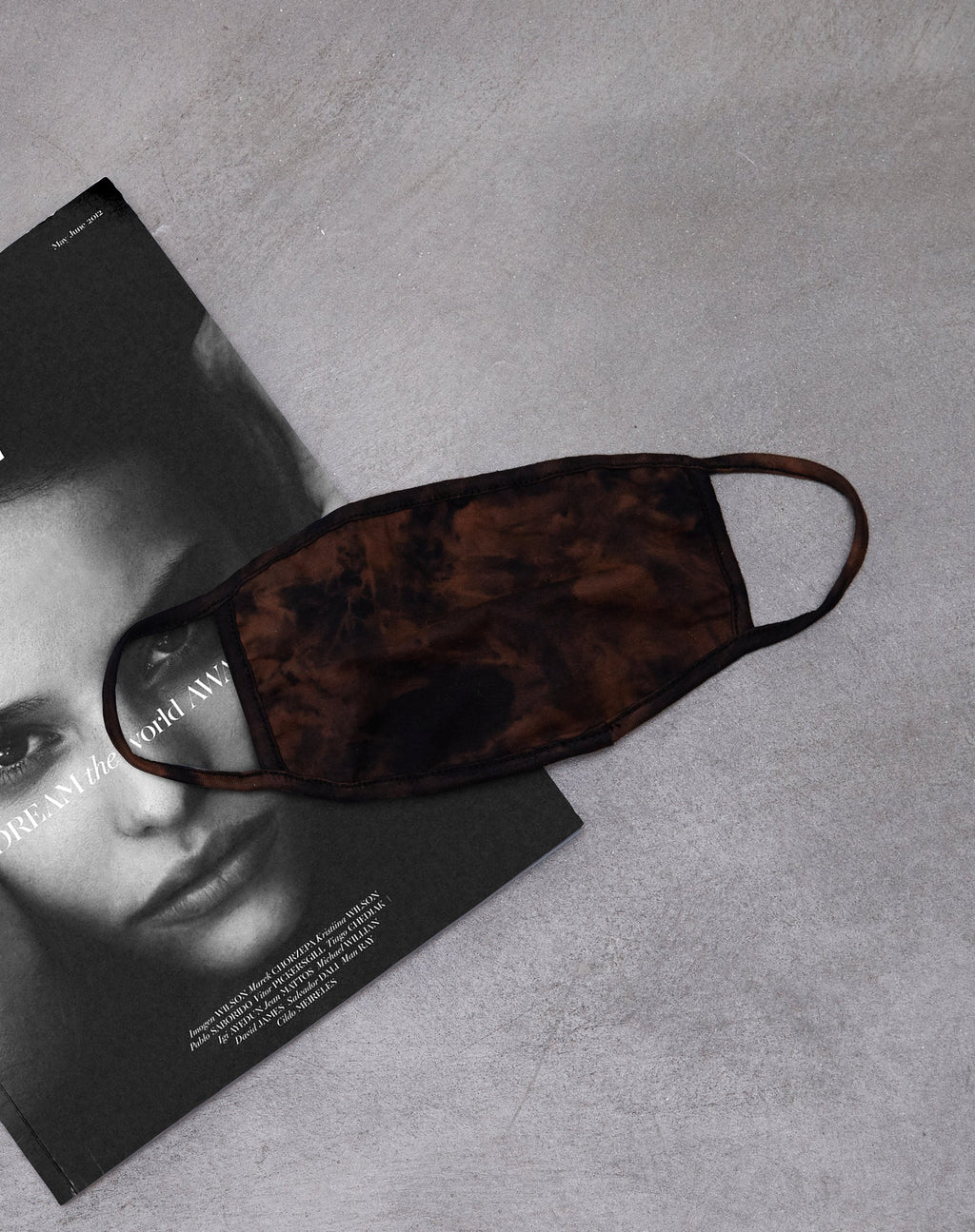 Gezichtsmasker in Black Rust Tie Dye