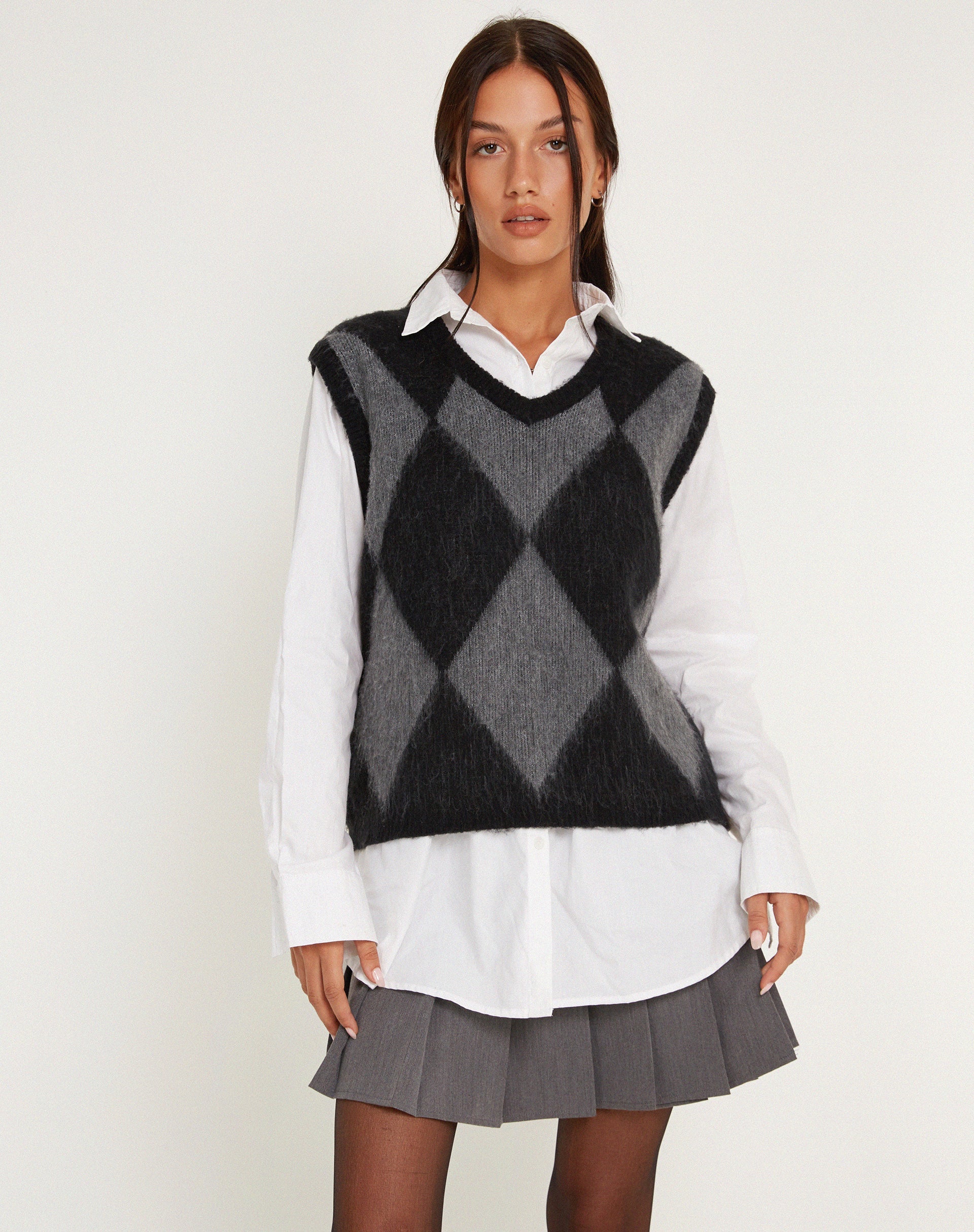 Afbeelding van Arisa Sweater Vest in Harlekijn Grijs en Zwart
