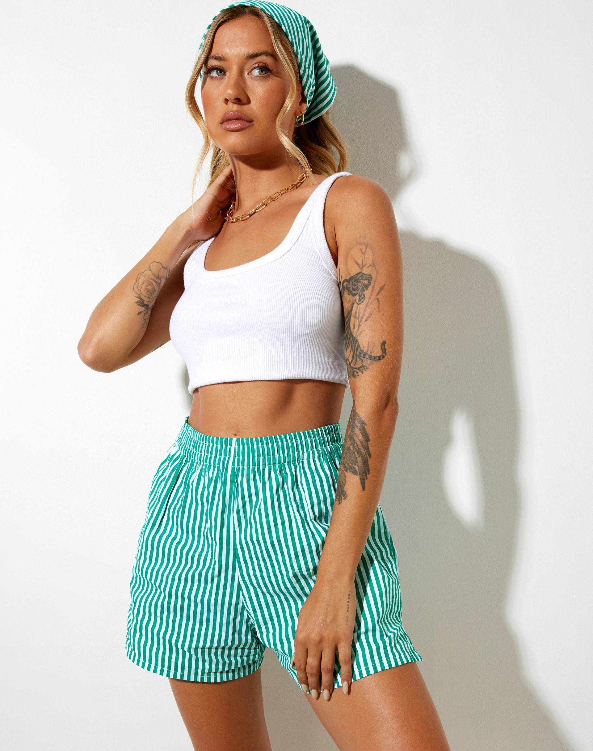 Afbeelding van LALA SHORT VERTICAL STRIPE GROEN WIT