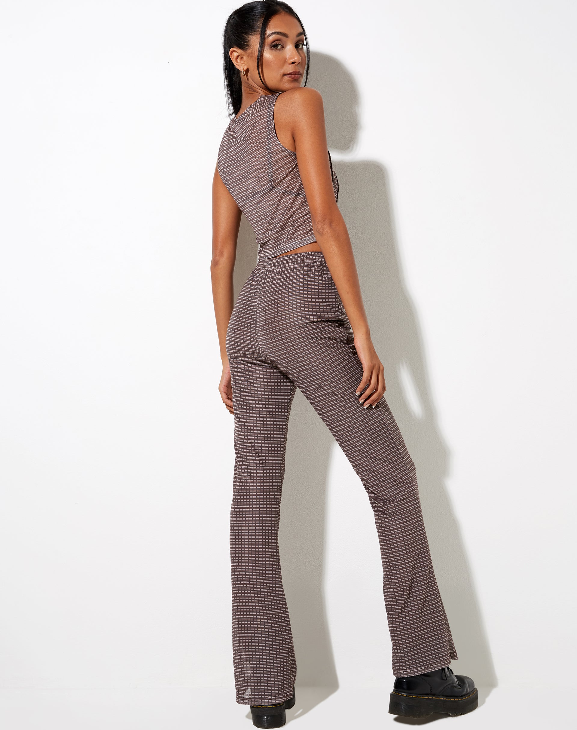 Afbeelding van Herly Flare Broek met Voering in Mini Ruit Chocolade