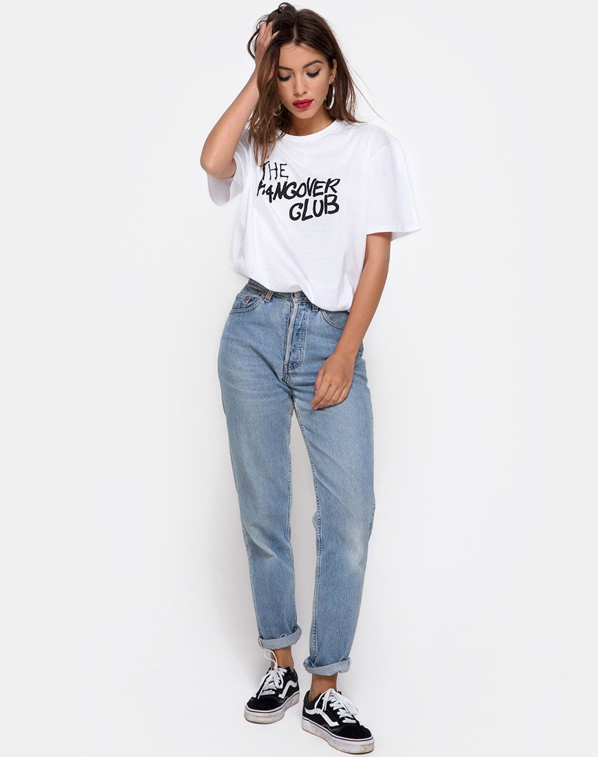 Afbeelding van Oversize Basic T-shirt in Hangover Club