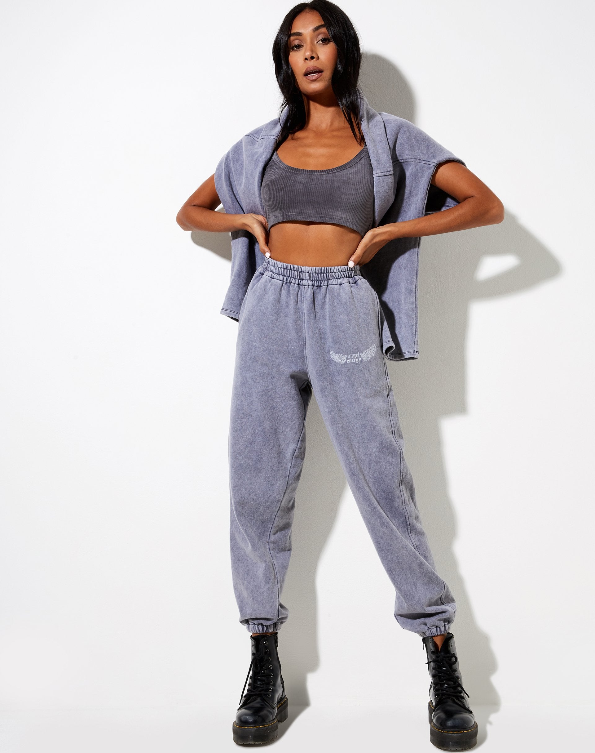 Afbeelding van Basta Jogger in Charcoal Wash Angel Energy Wings