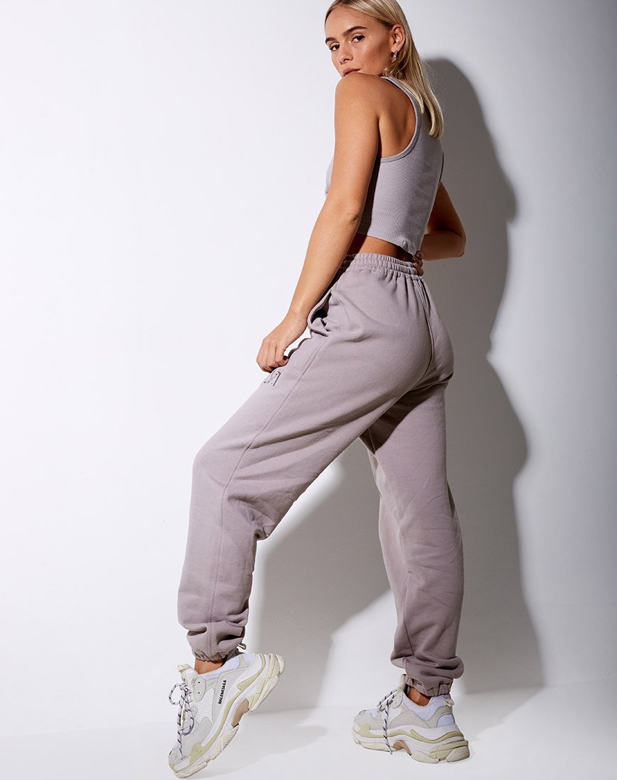 Basta Jogger in Champignon met 'LA' Embro
