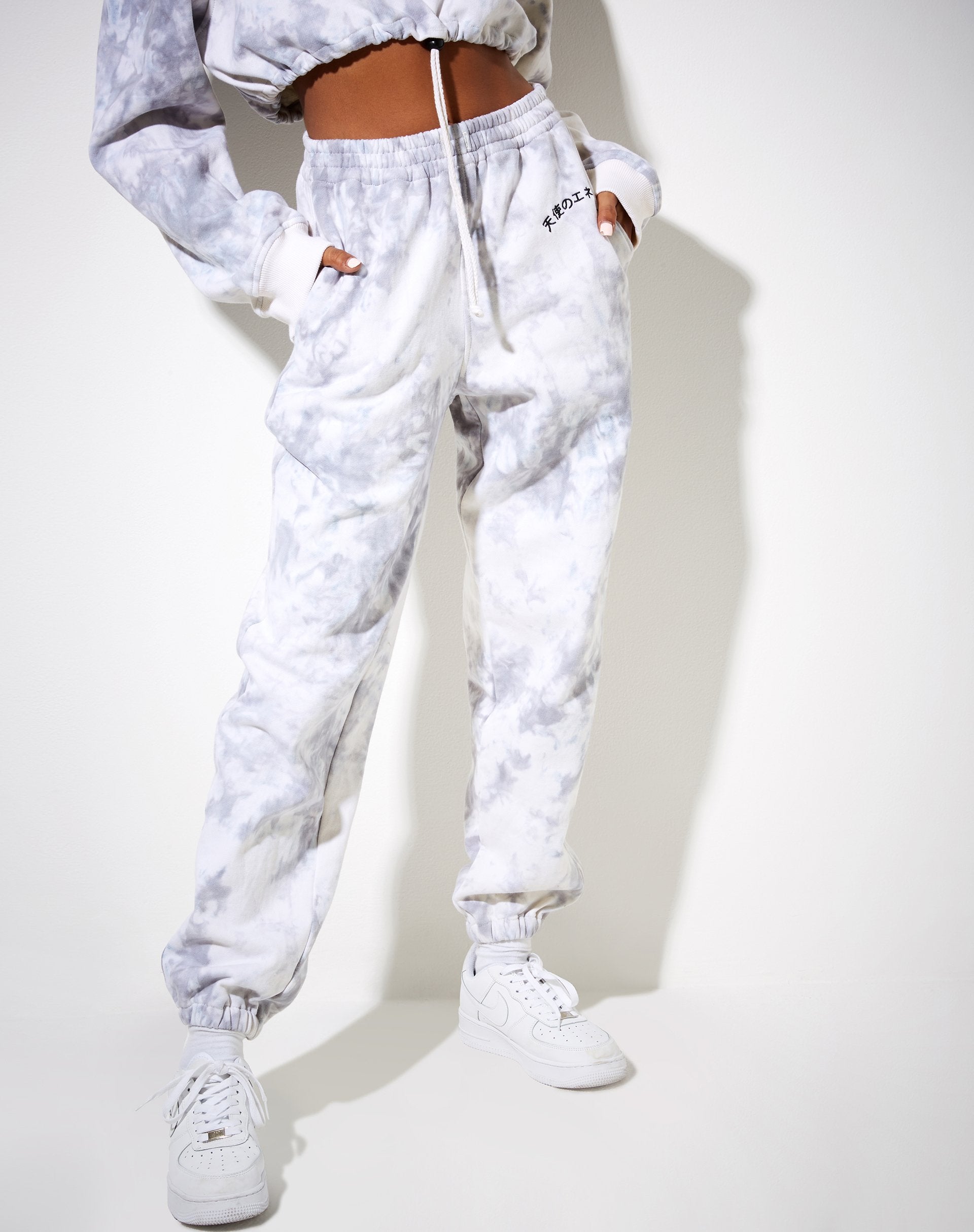 Afbeelding van Markey Trui in Grijs Tie Dye Engel Energie Embro
