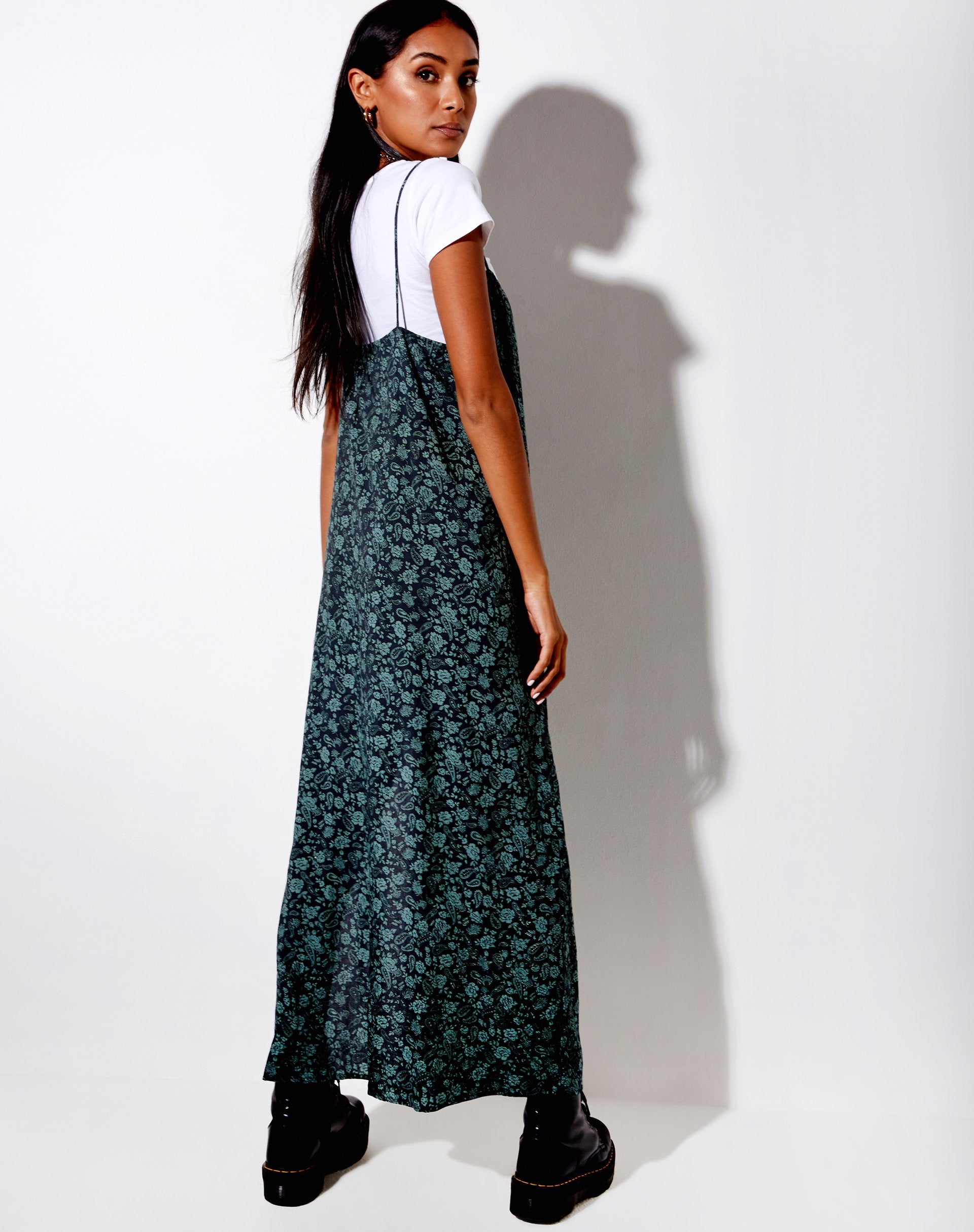 Afbeelding van Batis Maxi Dress in Mono Paisley Sage