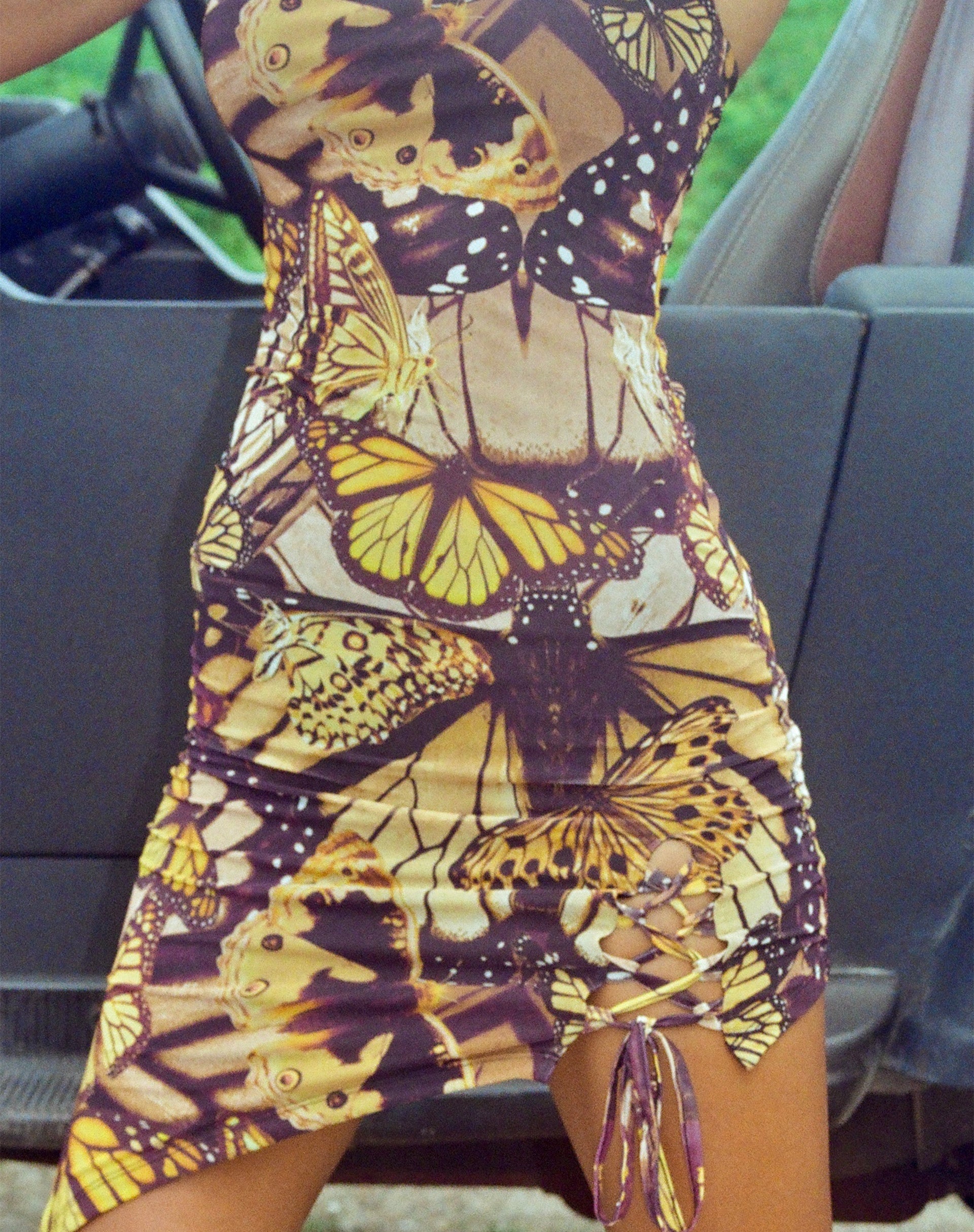 Afbeelding van Benita Mini Dress in Butterfly Gold