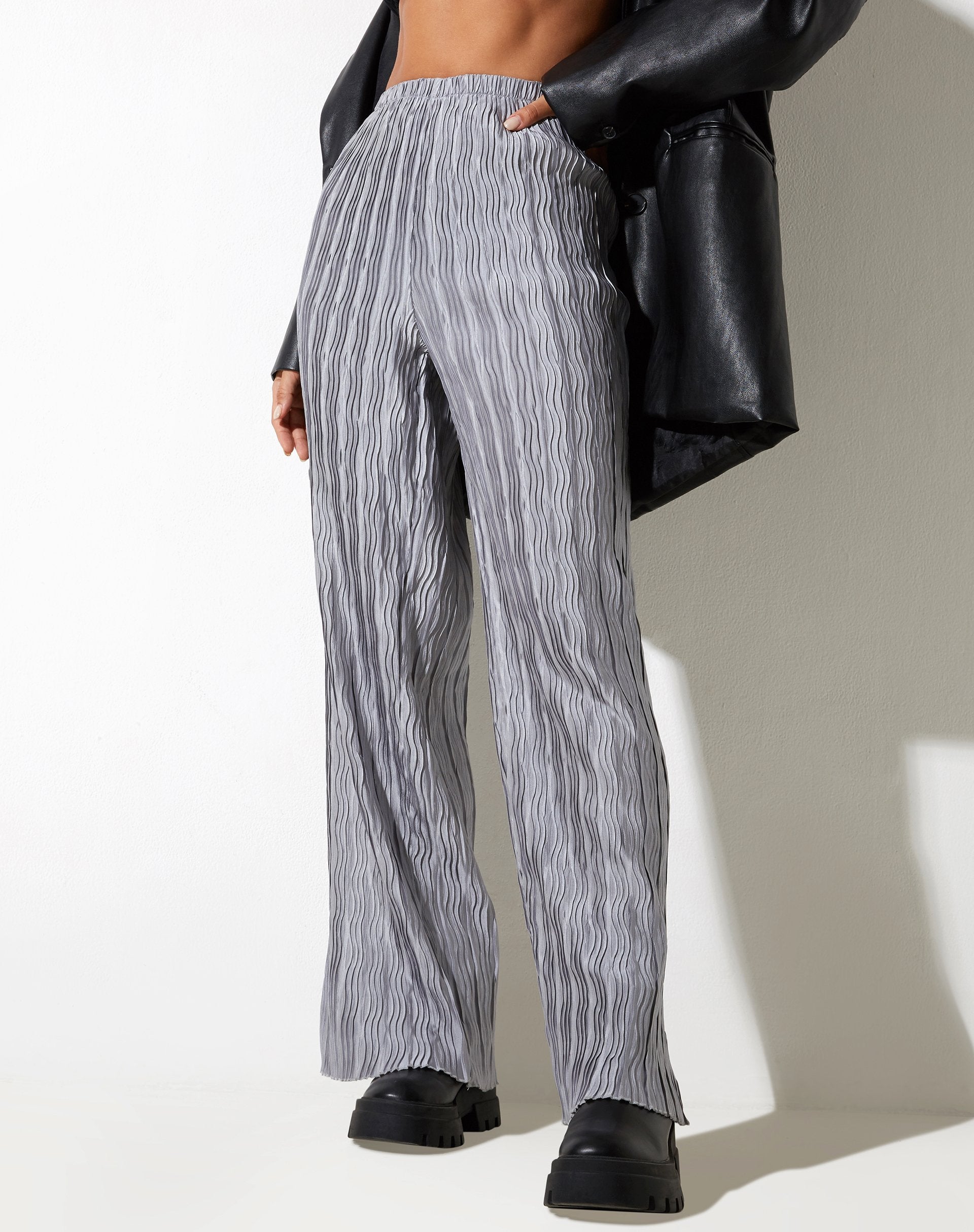 BEELD VAN Bian Broek in Crinkle Zilver