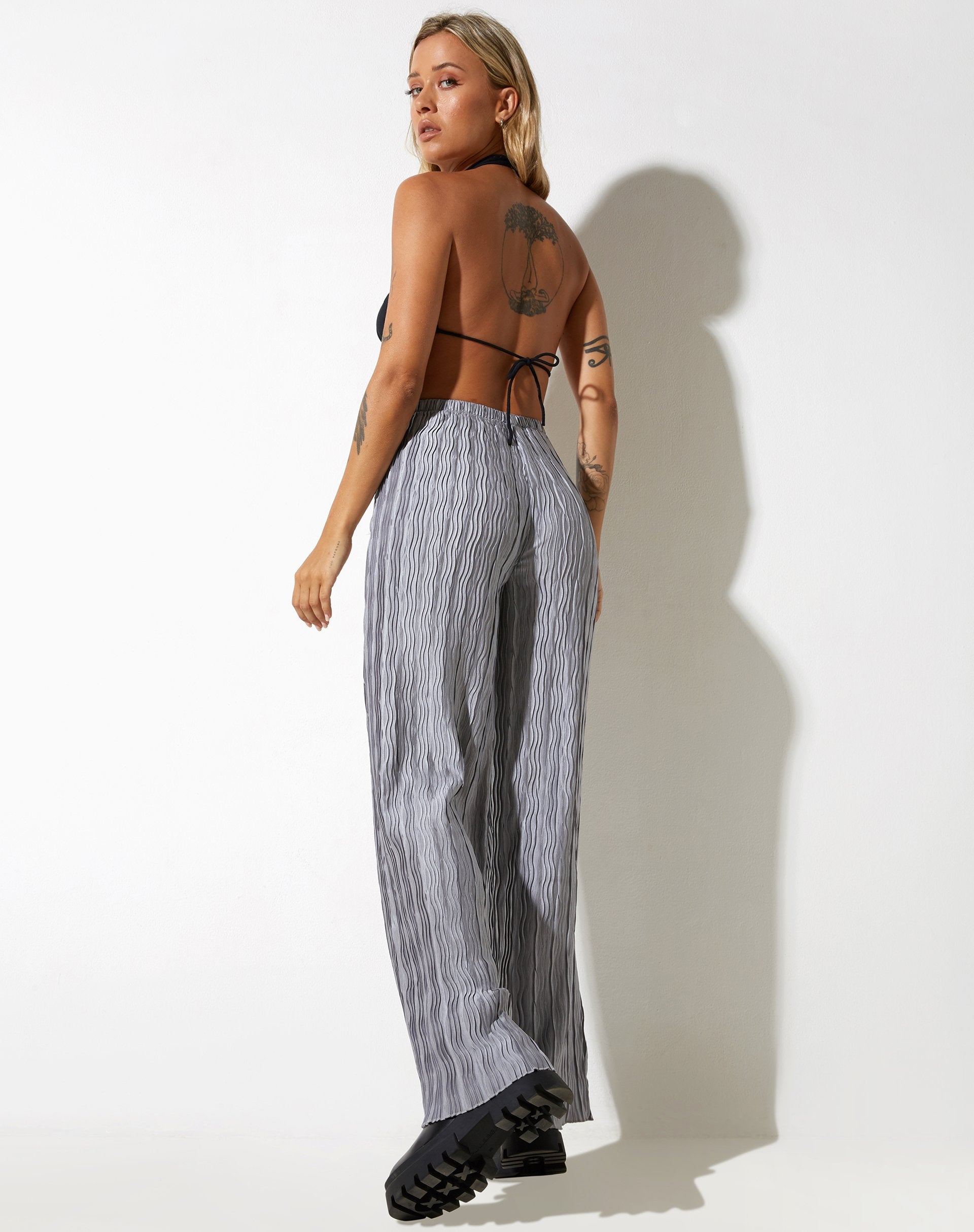 BEELD VAN Bian Broek in Crinkle Zilver