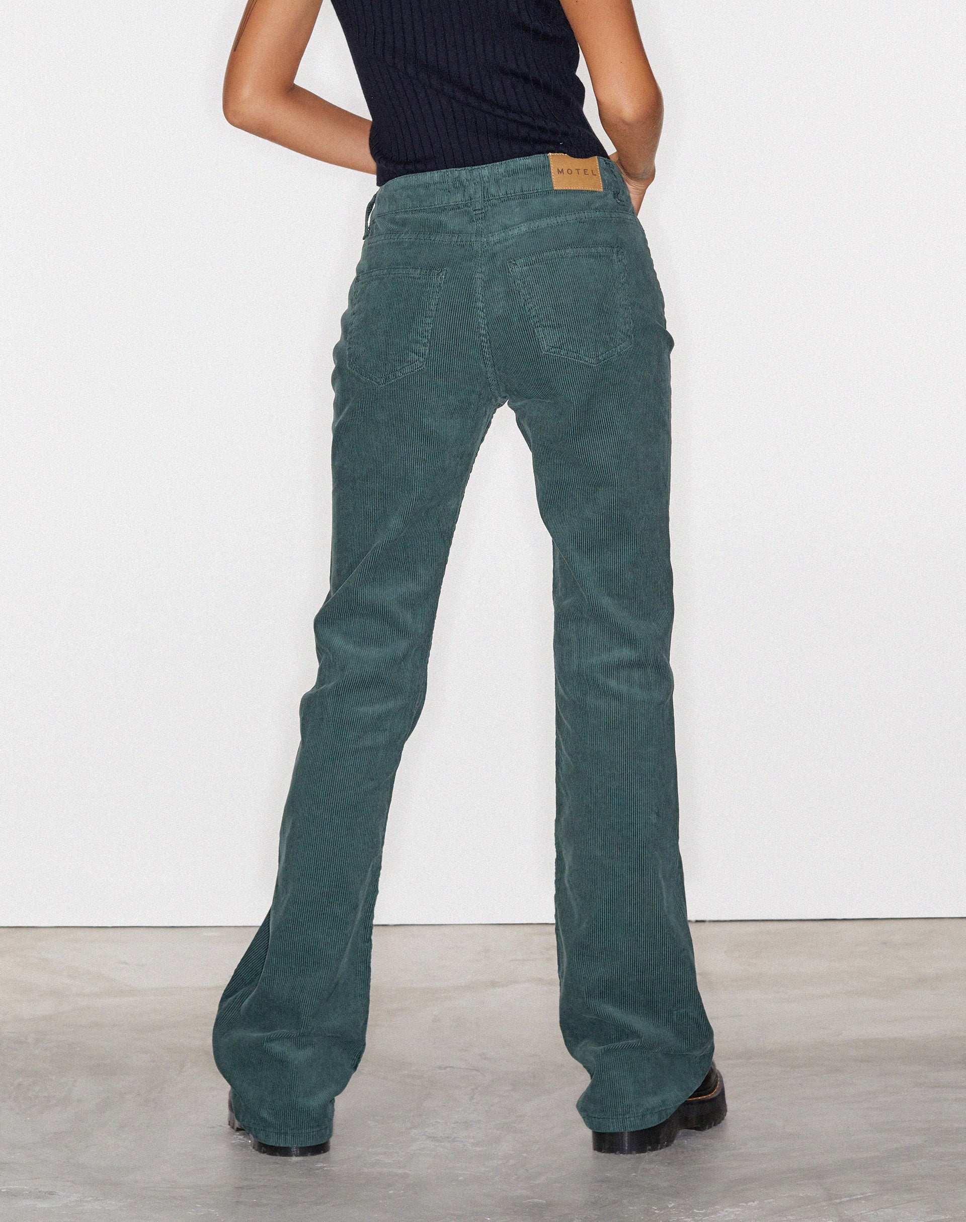 Afbeelding van Bootleg Jeans in Cord Forest Green