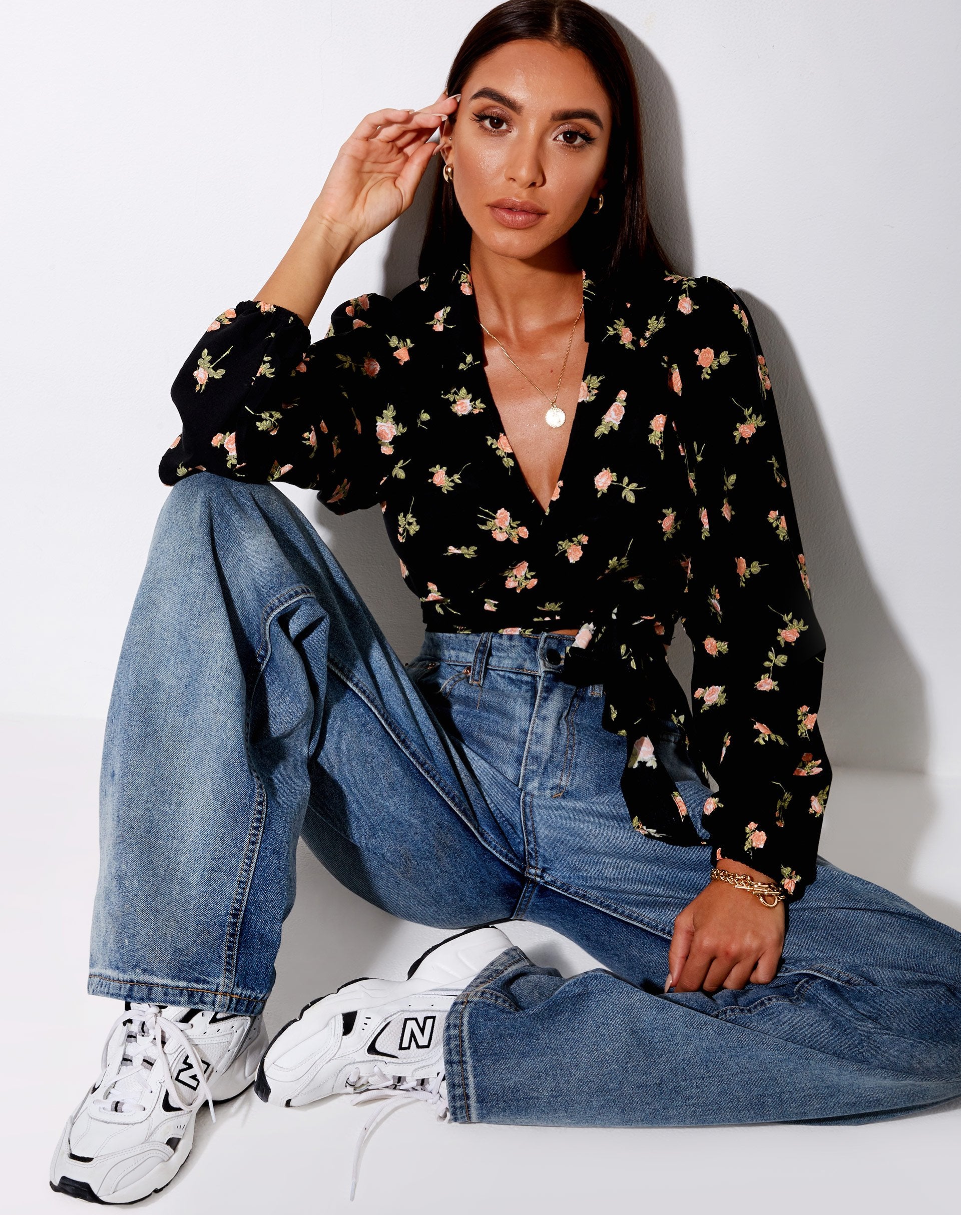 Afbeelding van Briza Crop Top in Rose Garden Zwart
