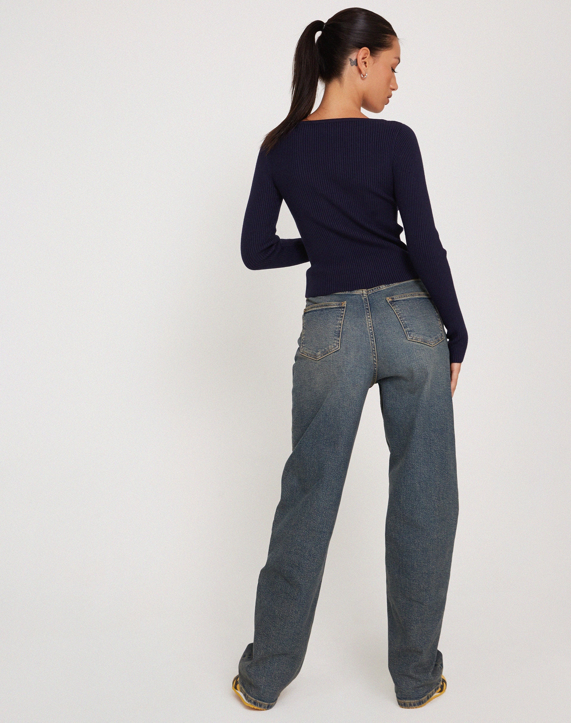 Afbeelding van Buana Lange Mouw Top in Dark Navy