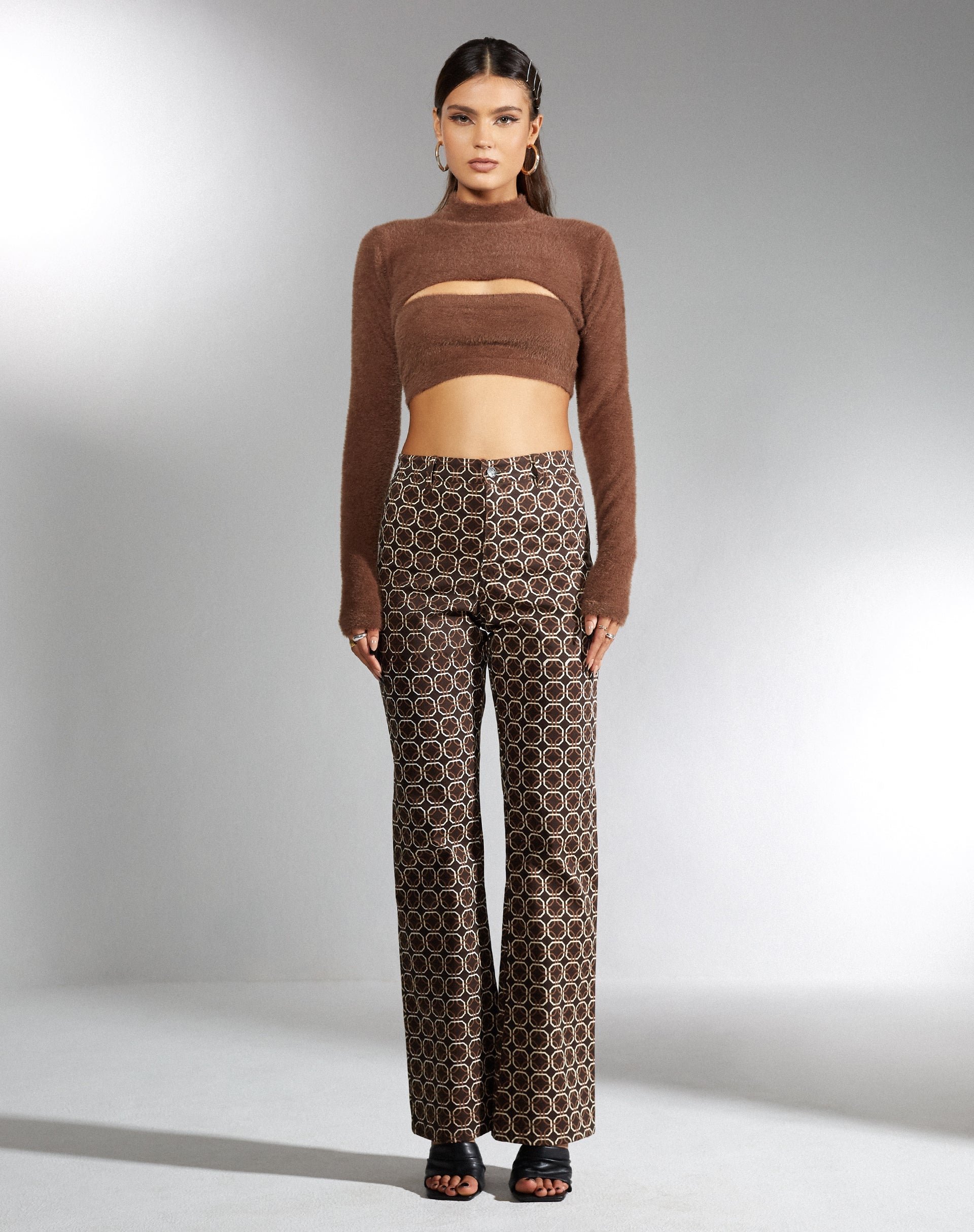 Afbeelding van MOTEL X IRIS Bukian Cropped Trui in Gebreid Bruin