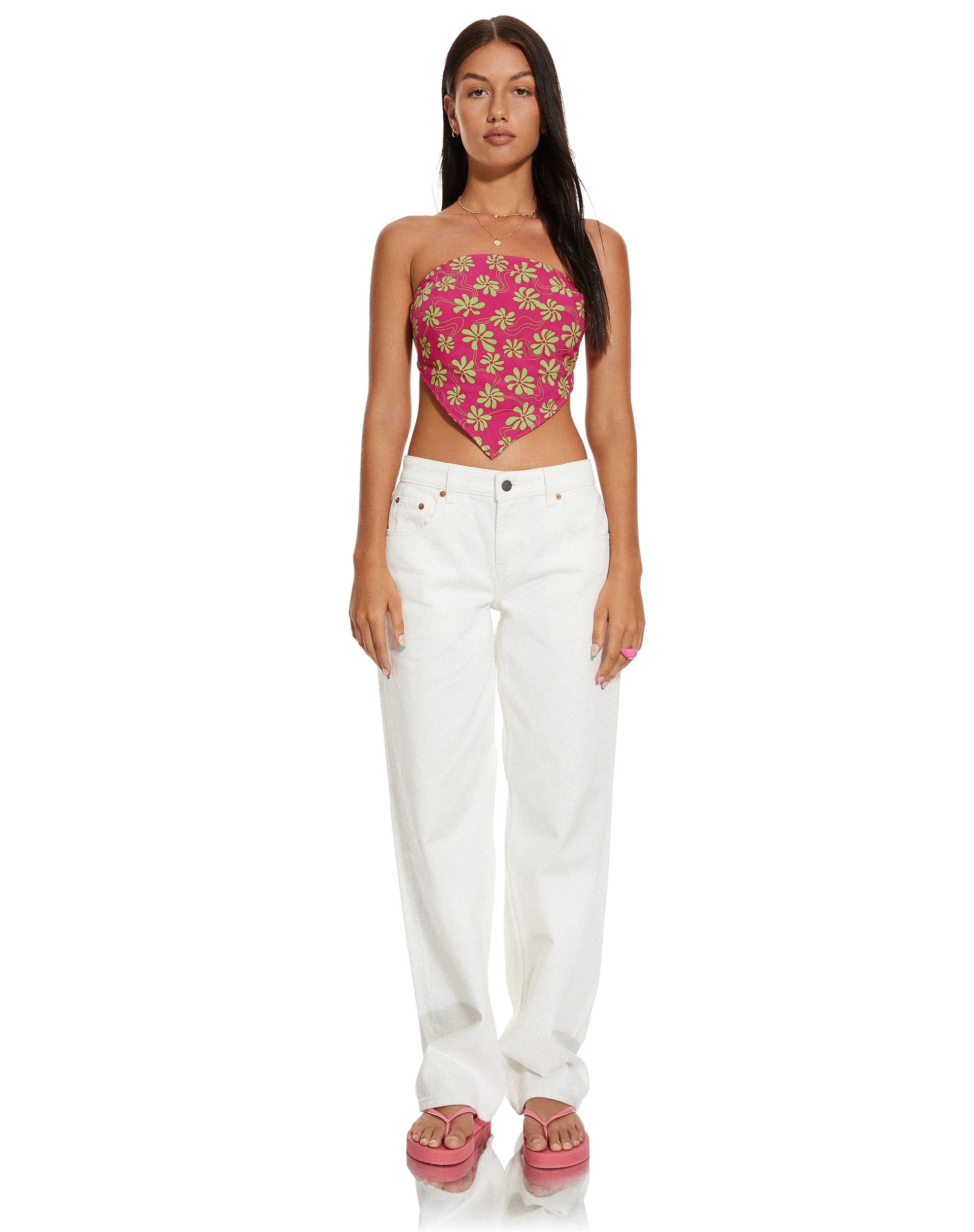beeld van MOTEL X BARBARA Iryas Crop Top in 90s Beachy Floral Hot Pink