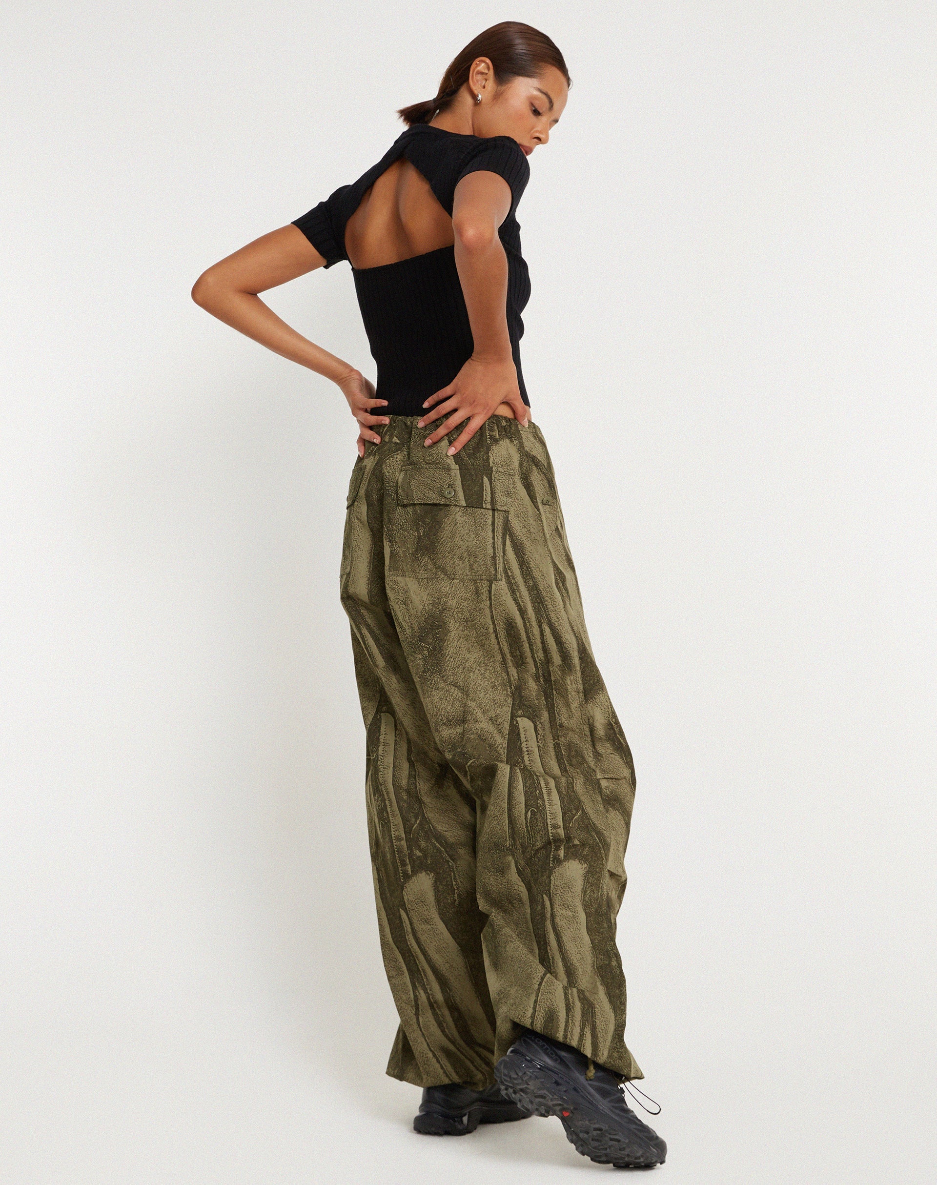 Afbeelding van Chute broek in Dystopian vouw Khaki