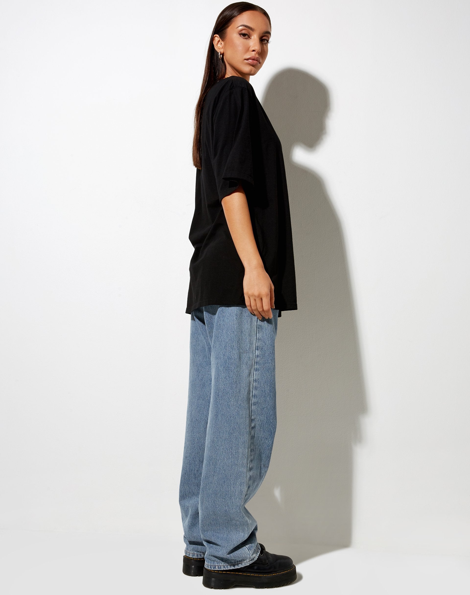 Afbeelding van Cocoon T-shirt in zwart Angelo Label Embro