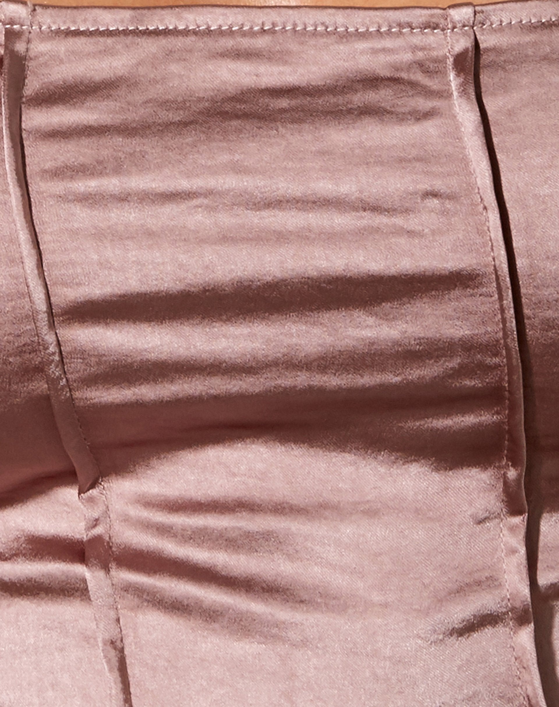 Afbeelding van Cosey Top in Satijn Champagne