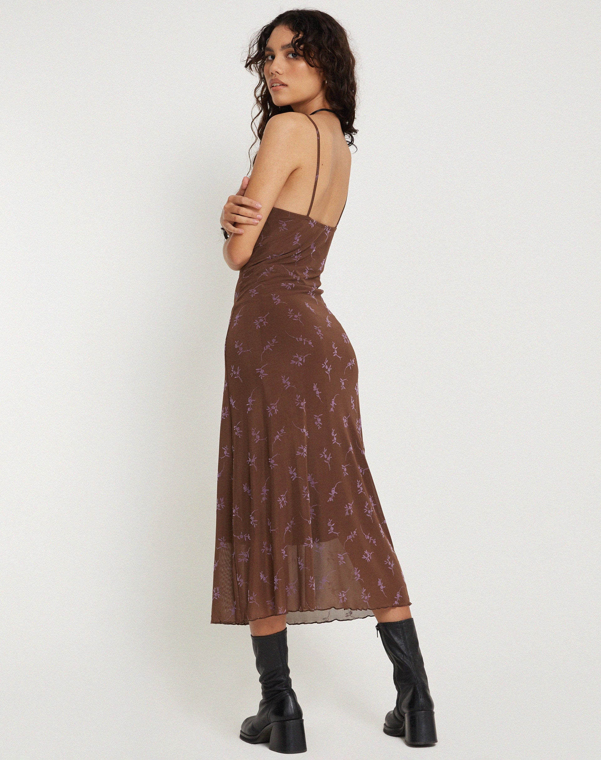 Afbeelding van Coya Maxi Dress in Flower Stem Flock Bruin
