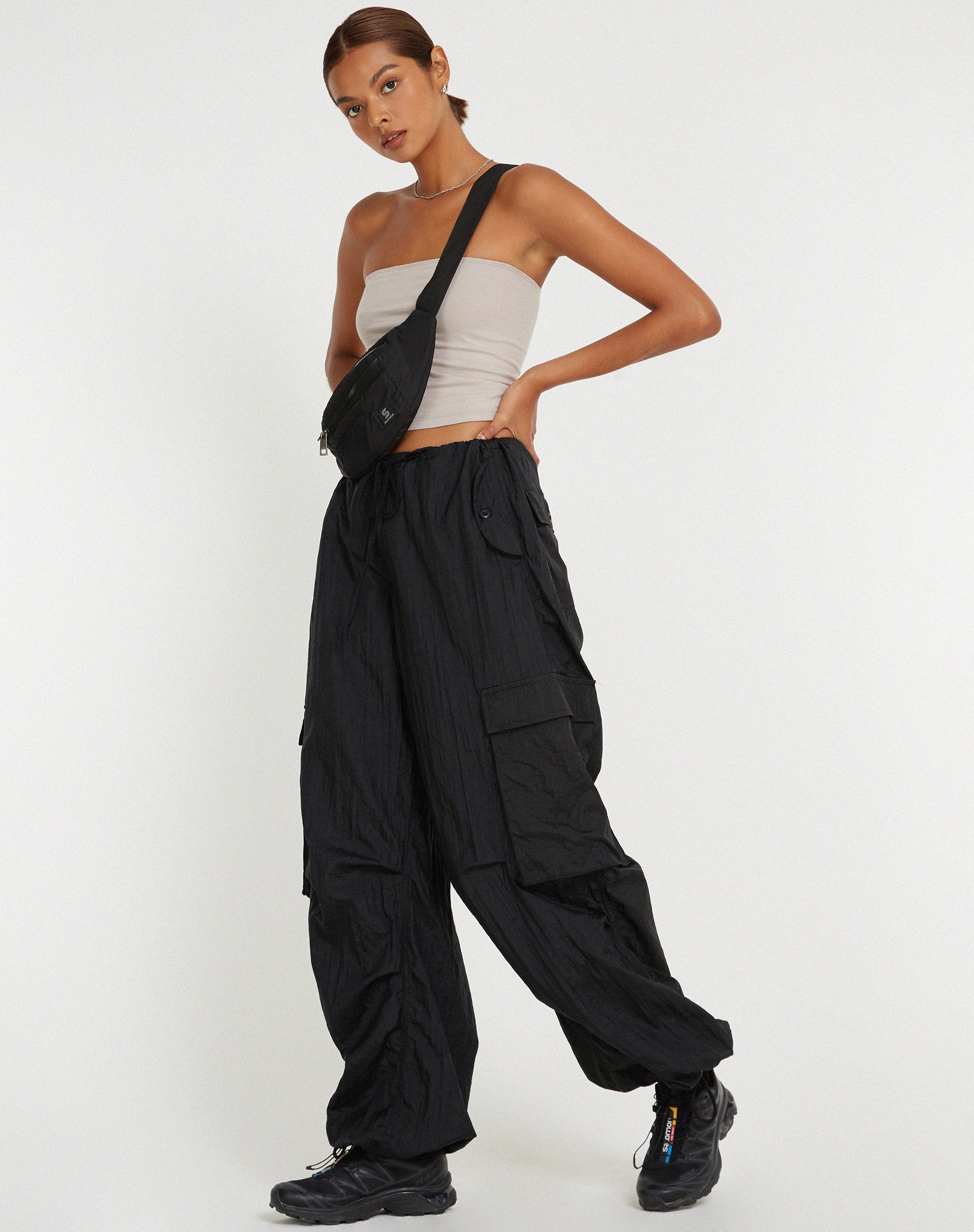 image of Cuties Broek met wijde pijpen in zwart