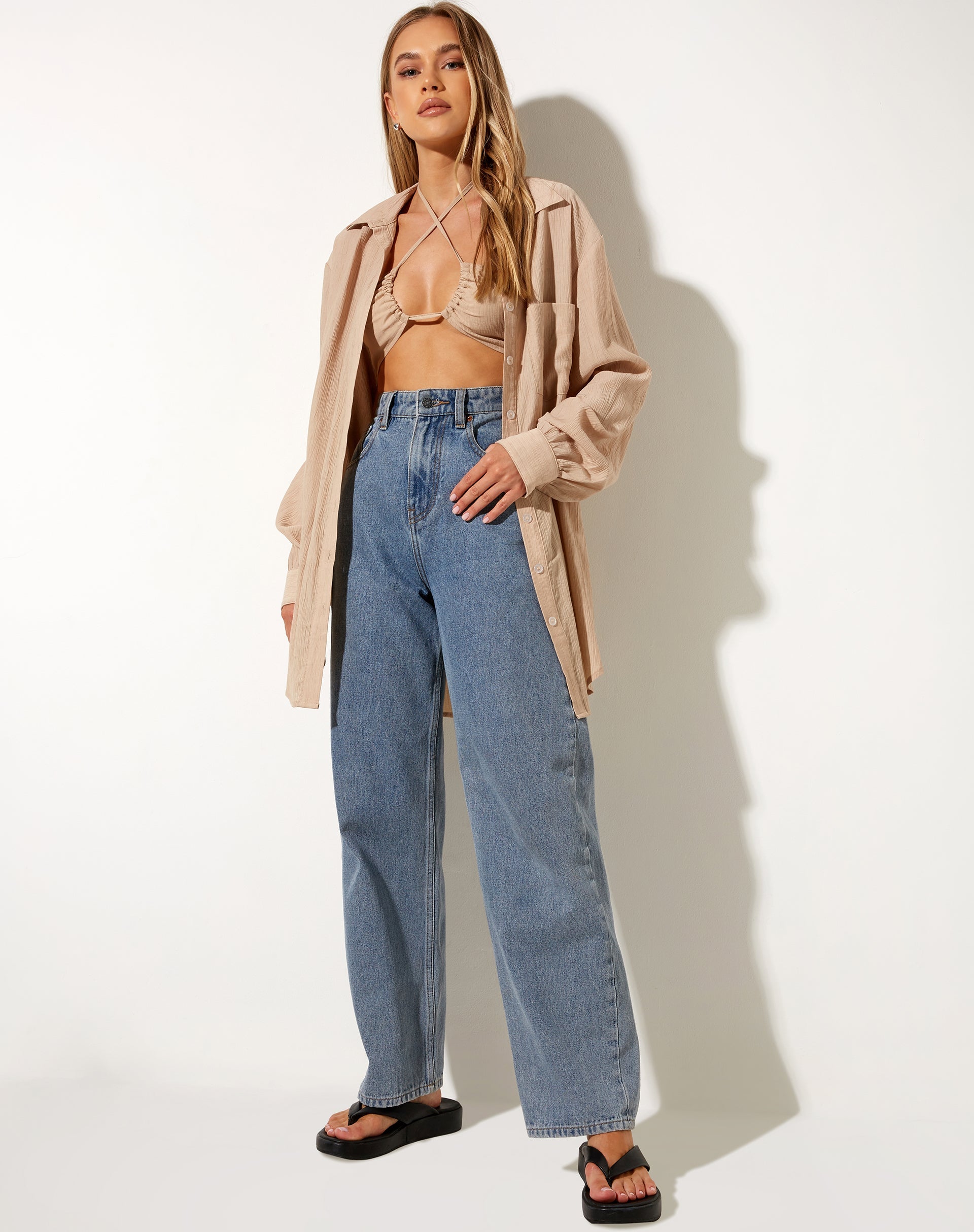 Afbeelding van Dael Oversized Shirt in Crinkle Tan