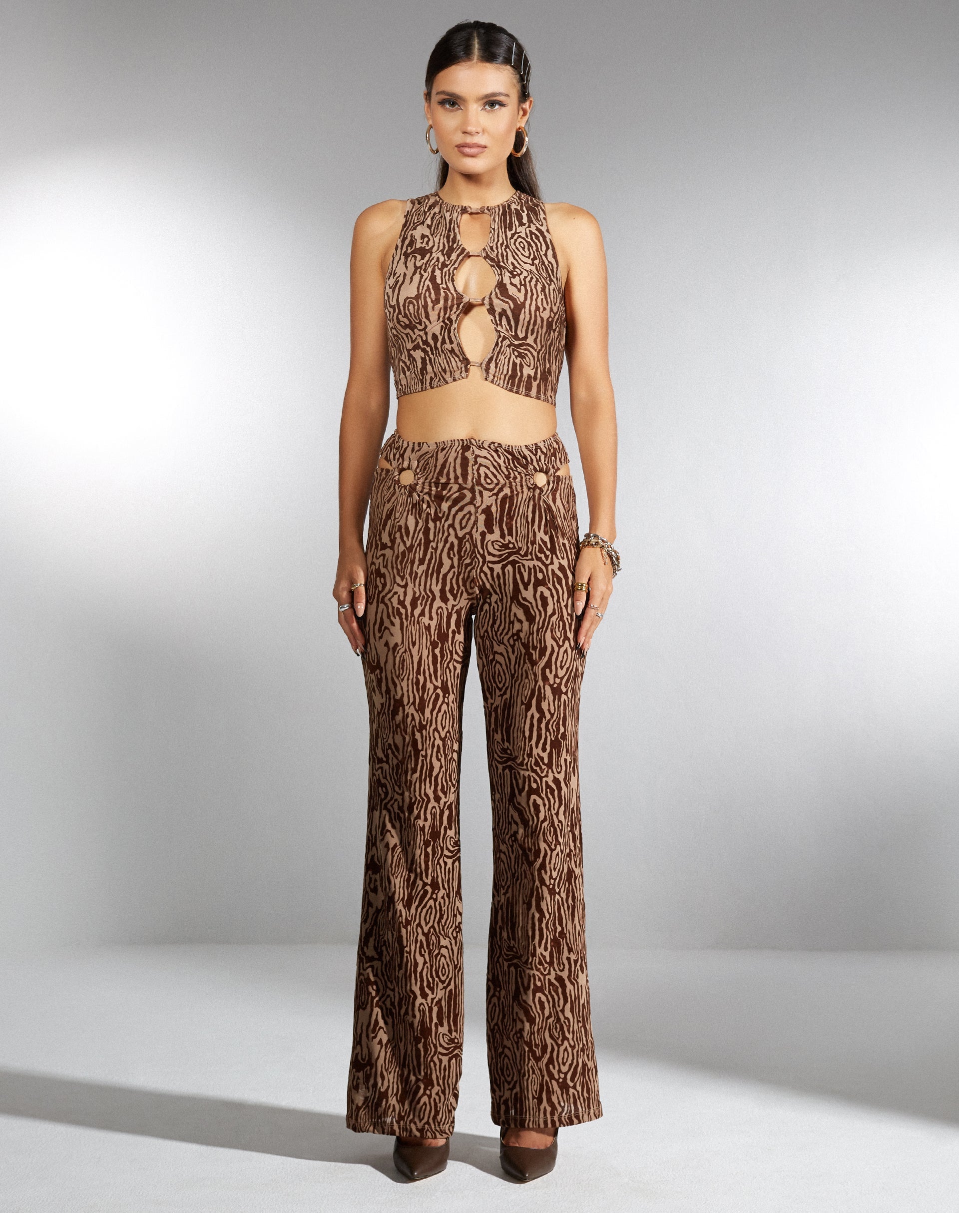 Afbeelding van MOTEL X IRIS Sesaot Flare Broek in Animal Ripple Flock