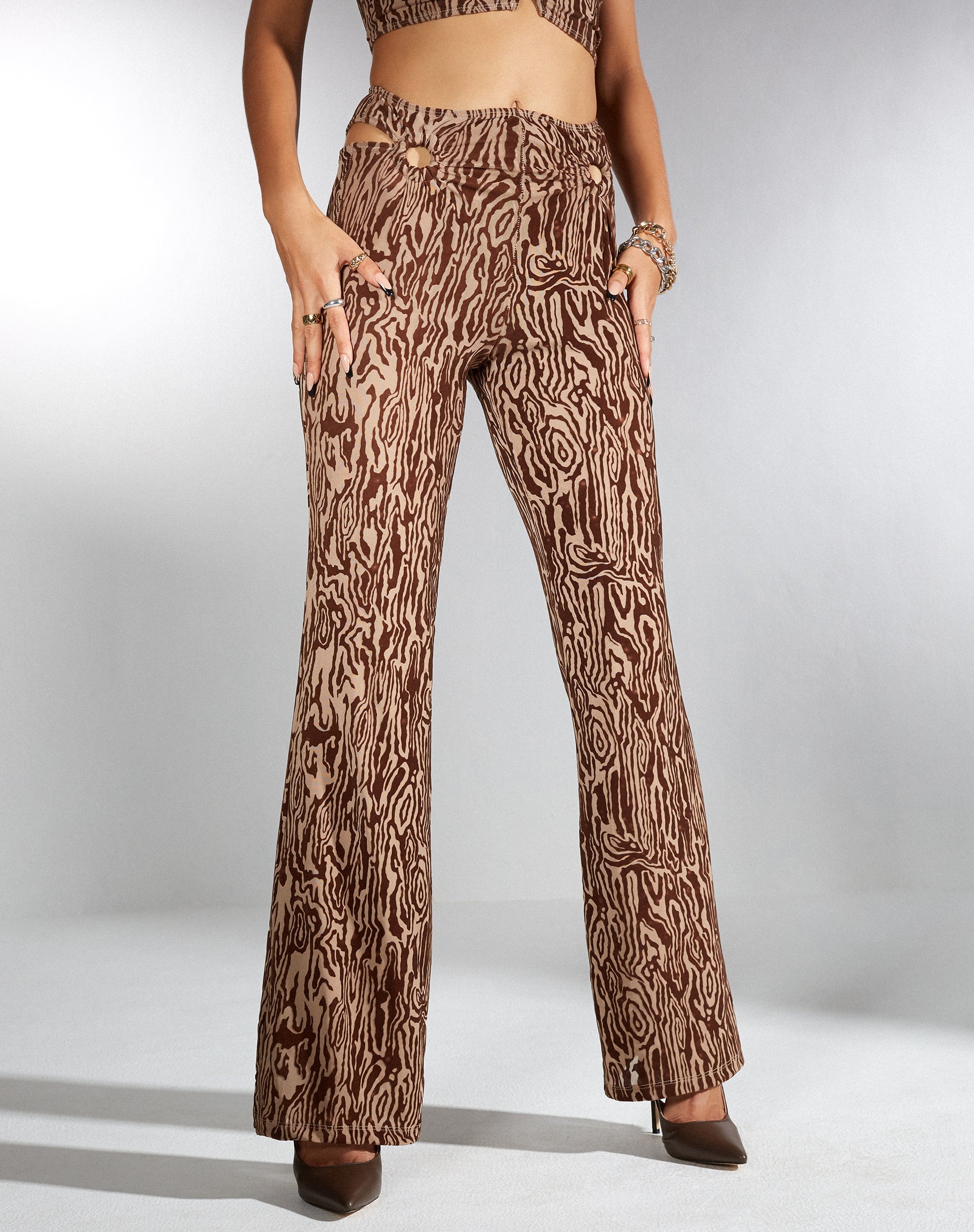 Afbeelding van MOTEL X IRIS Sesaot Flare Broek in Animal Ripple Flock