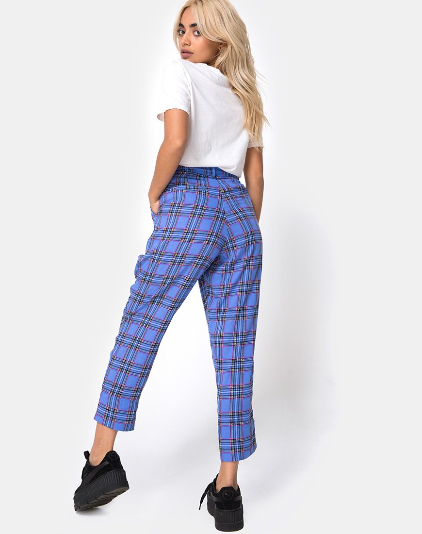 Afbeelding van Dastan broek in jaren 90 ruit blauw roze