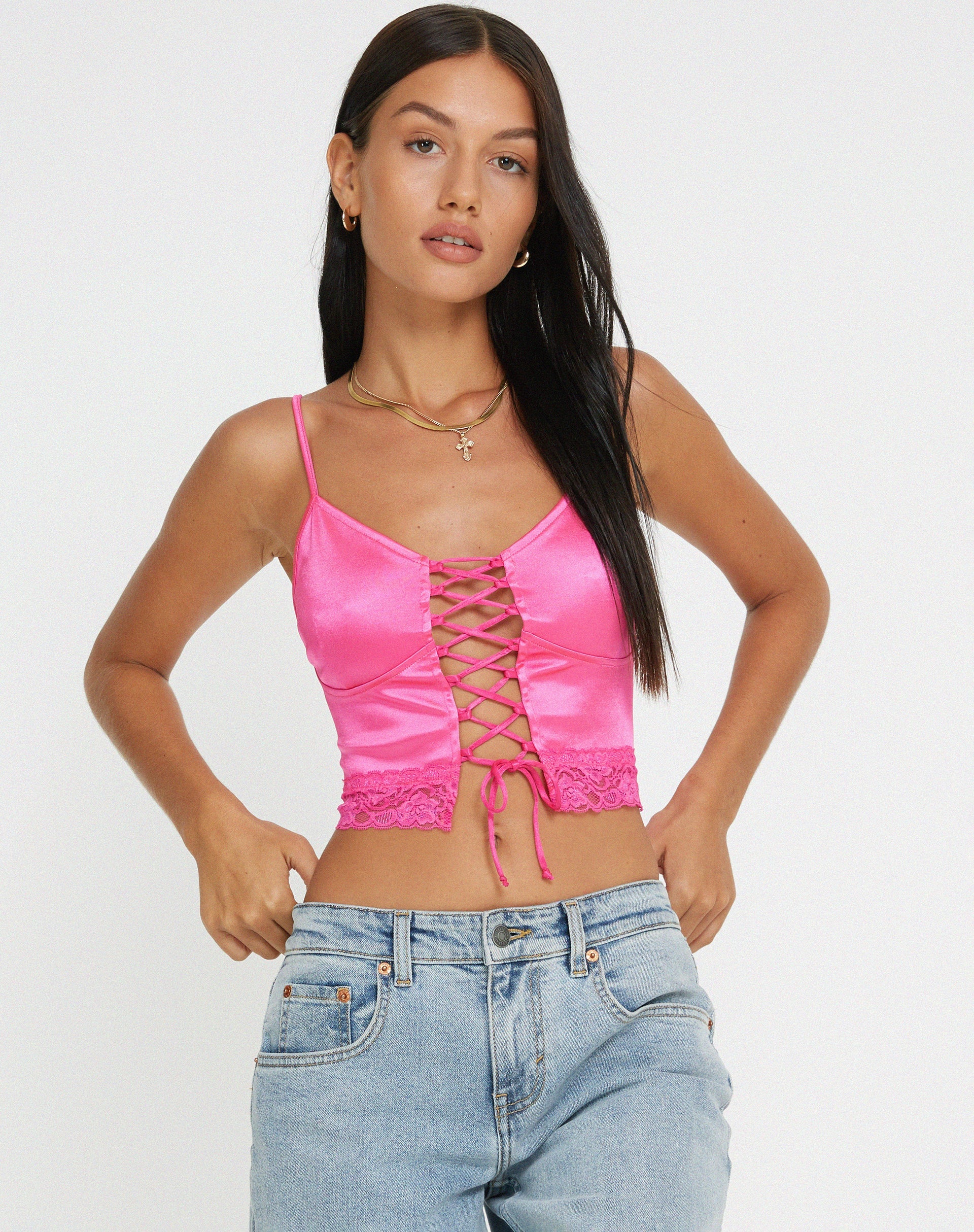 Afbeelding van Datuk Crop Top in Satijn Hot Pink