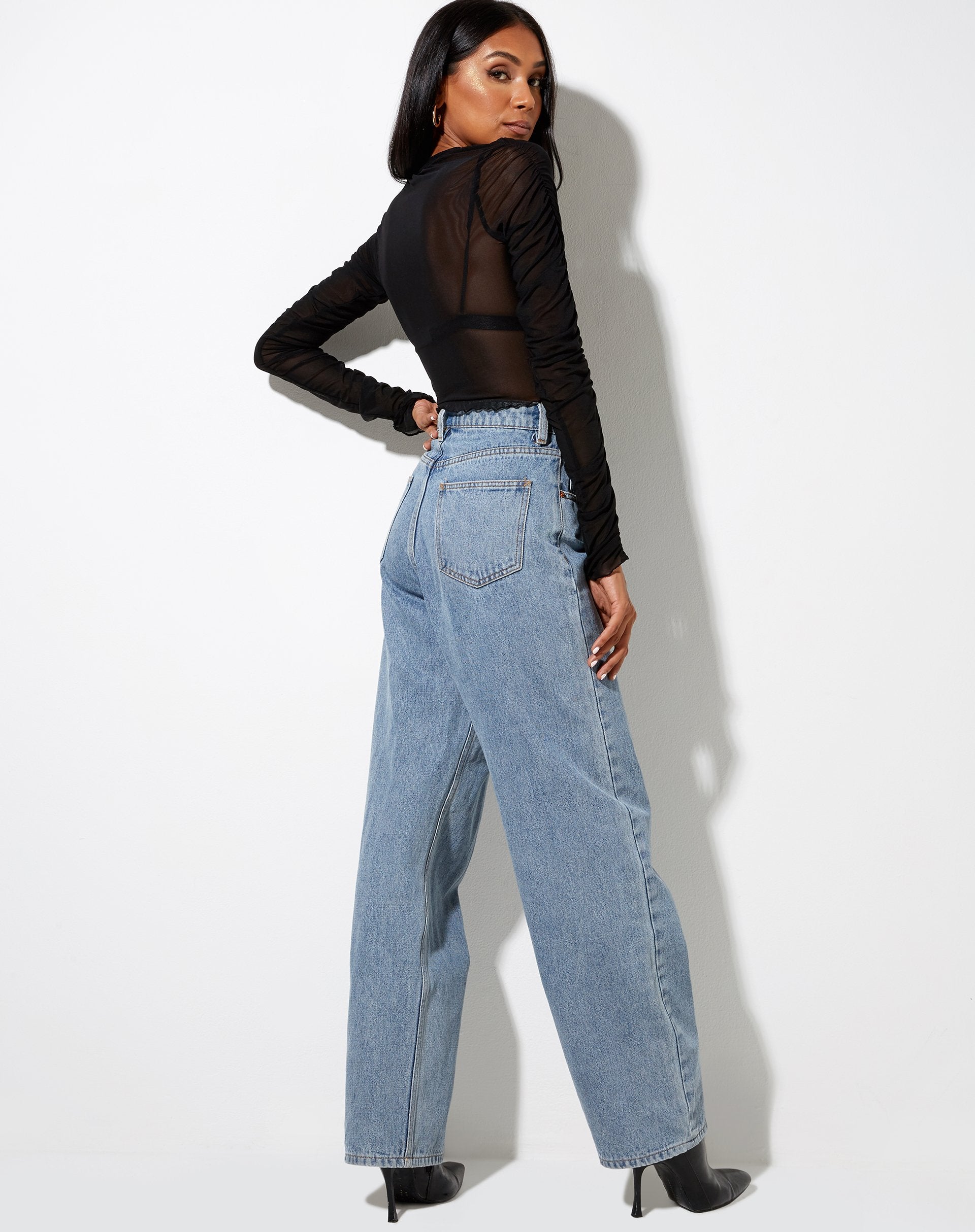 Afbeelding van Deloya Top in Mesh Zwart